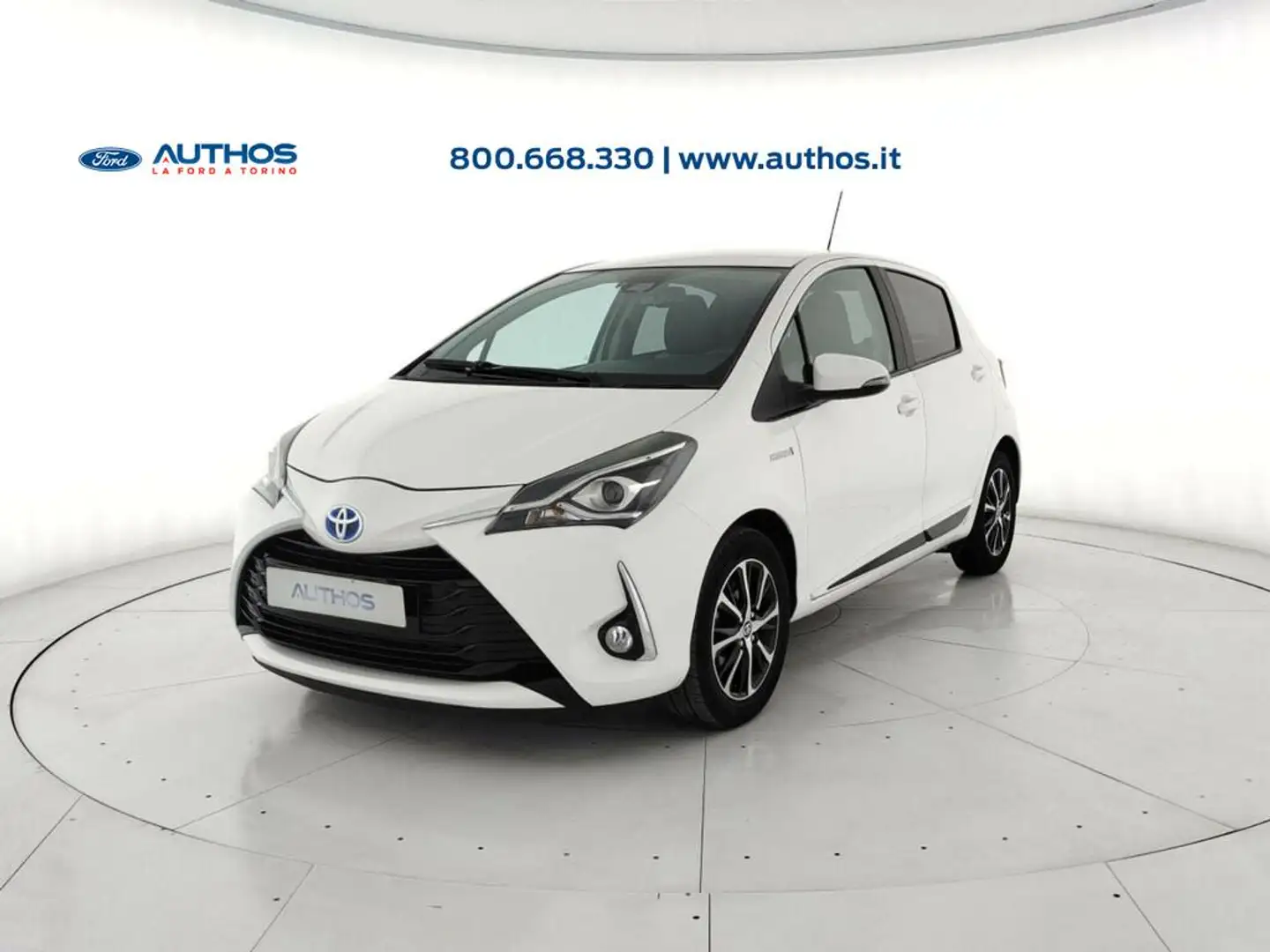 Toyota Yaris 5p 1.5 hybrid Active Plus Weiß - 1