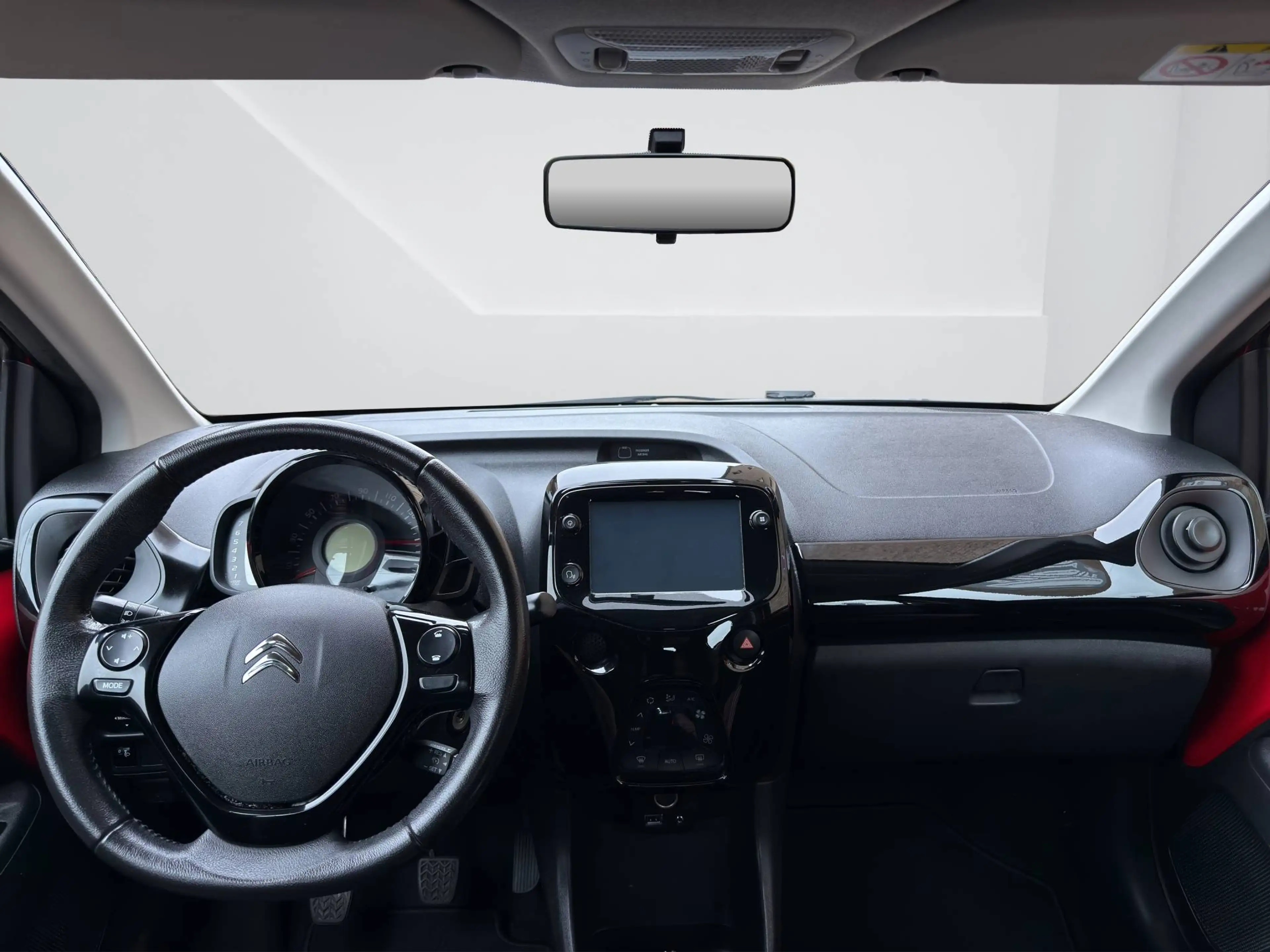 Citroen C1 Shine — photo 11