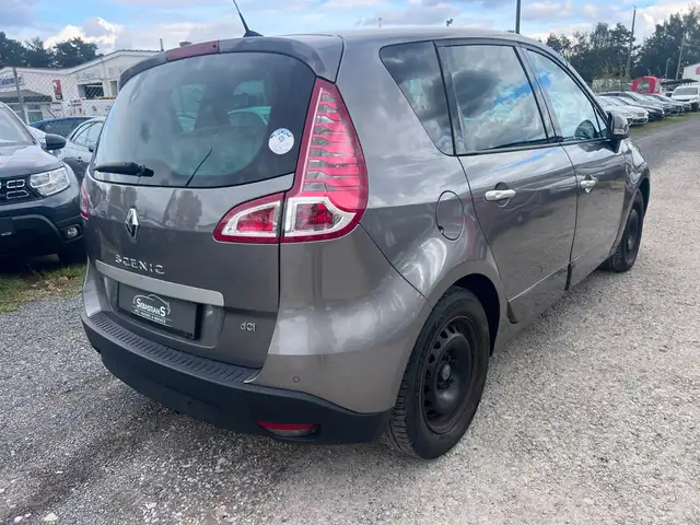 Renault Scenic view 4