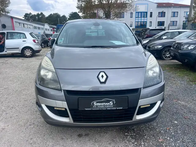 Renault Scenic view 2
