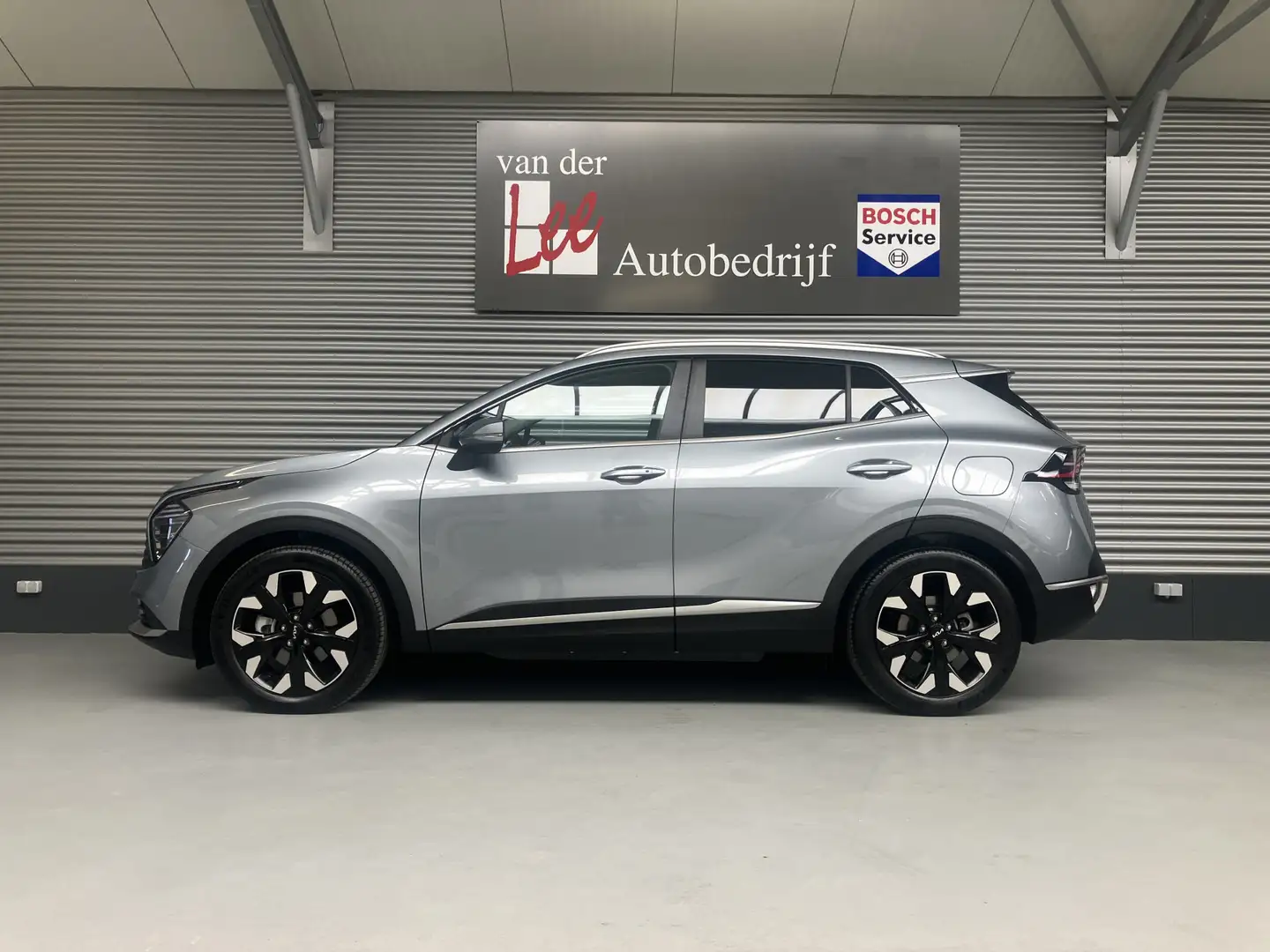 Kia Sportage 1.6 T-GDi PHEV AWD DynamicLine/Dode hoek/EL A Klep Grijs - 2