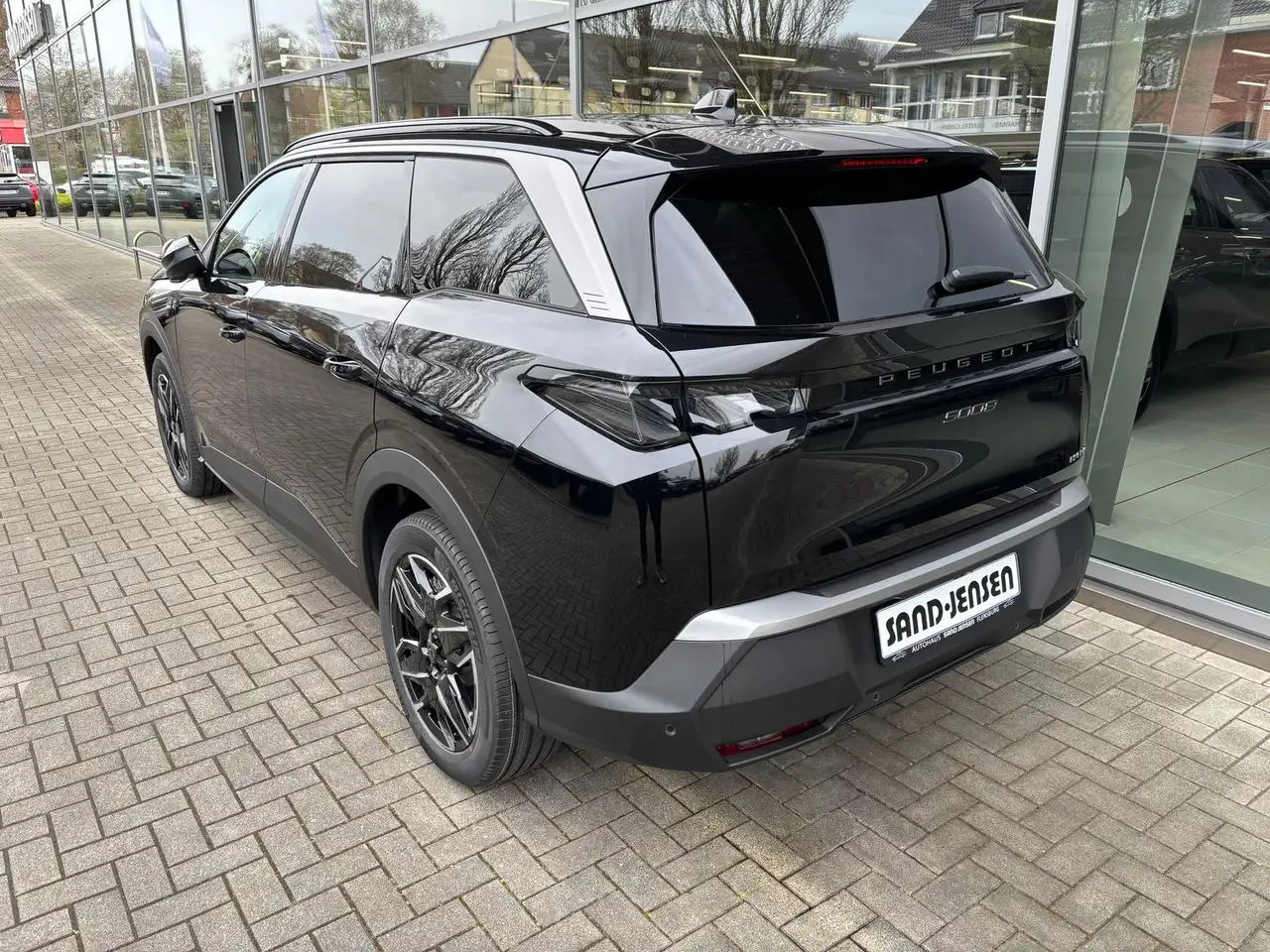 Peugeot 5008 GT 145 MHEV EAT 7-Sitz ACC Navi LED Kamera 4