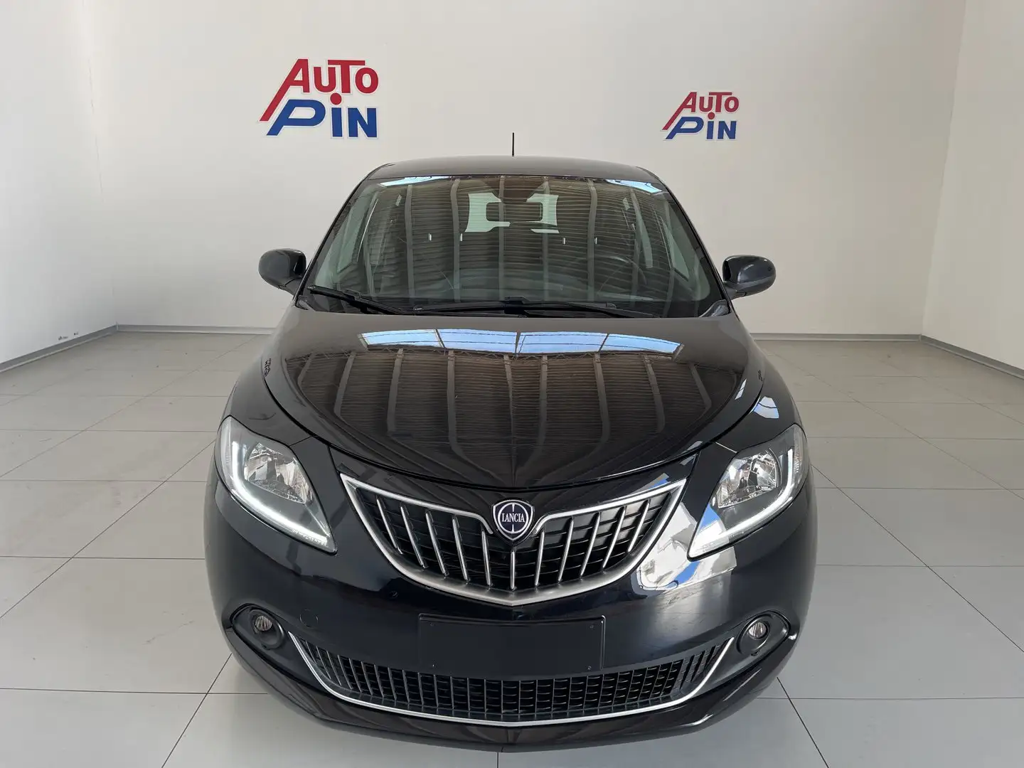 Lancia Ypsilon 1.0 FireFly 5 porte S&S Hybrid Gold *Display* - 2