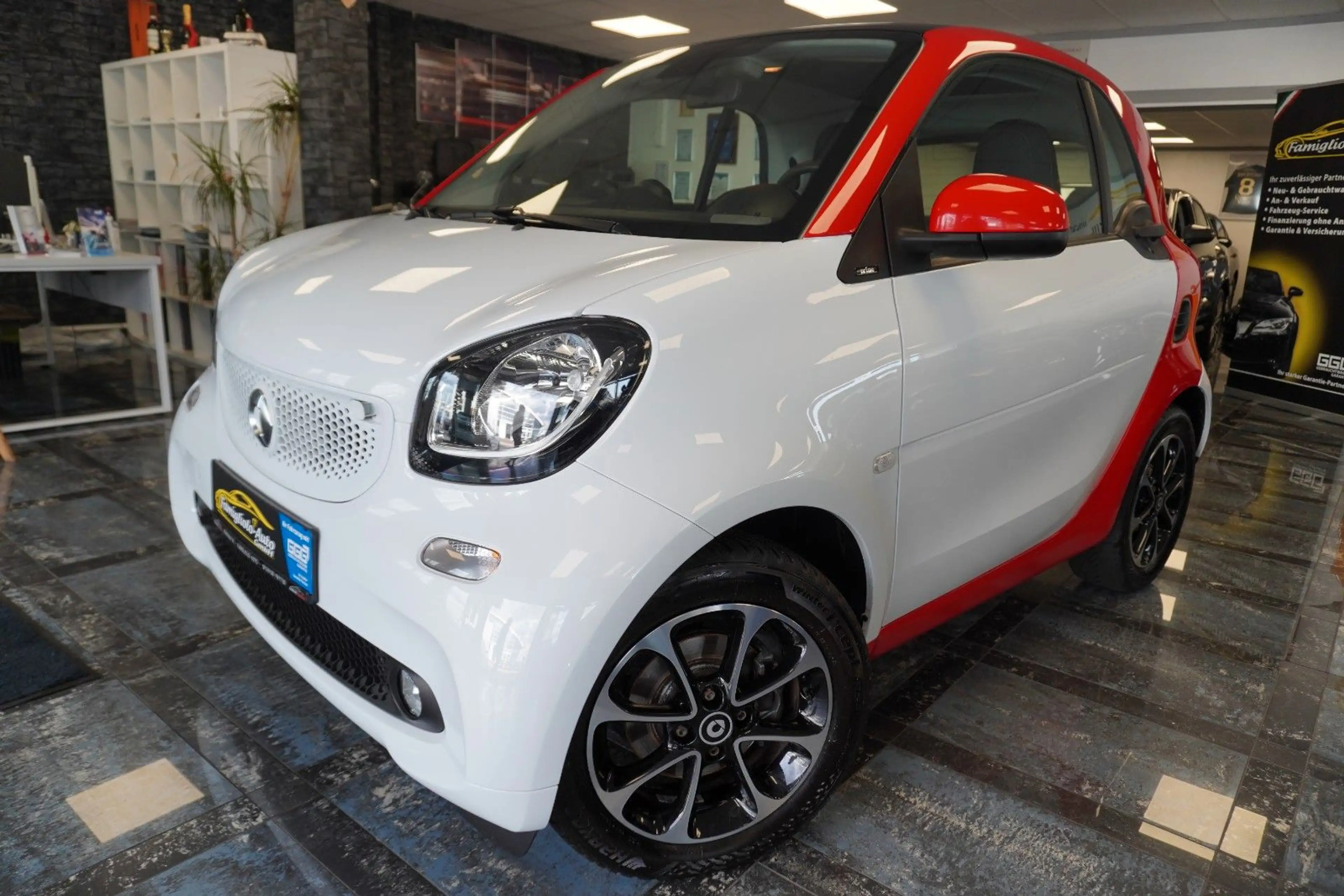 smart forTwo coupe/Leder/Navi/SHZ/Aluräder/GaWa/Pano — photo 4