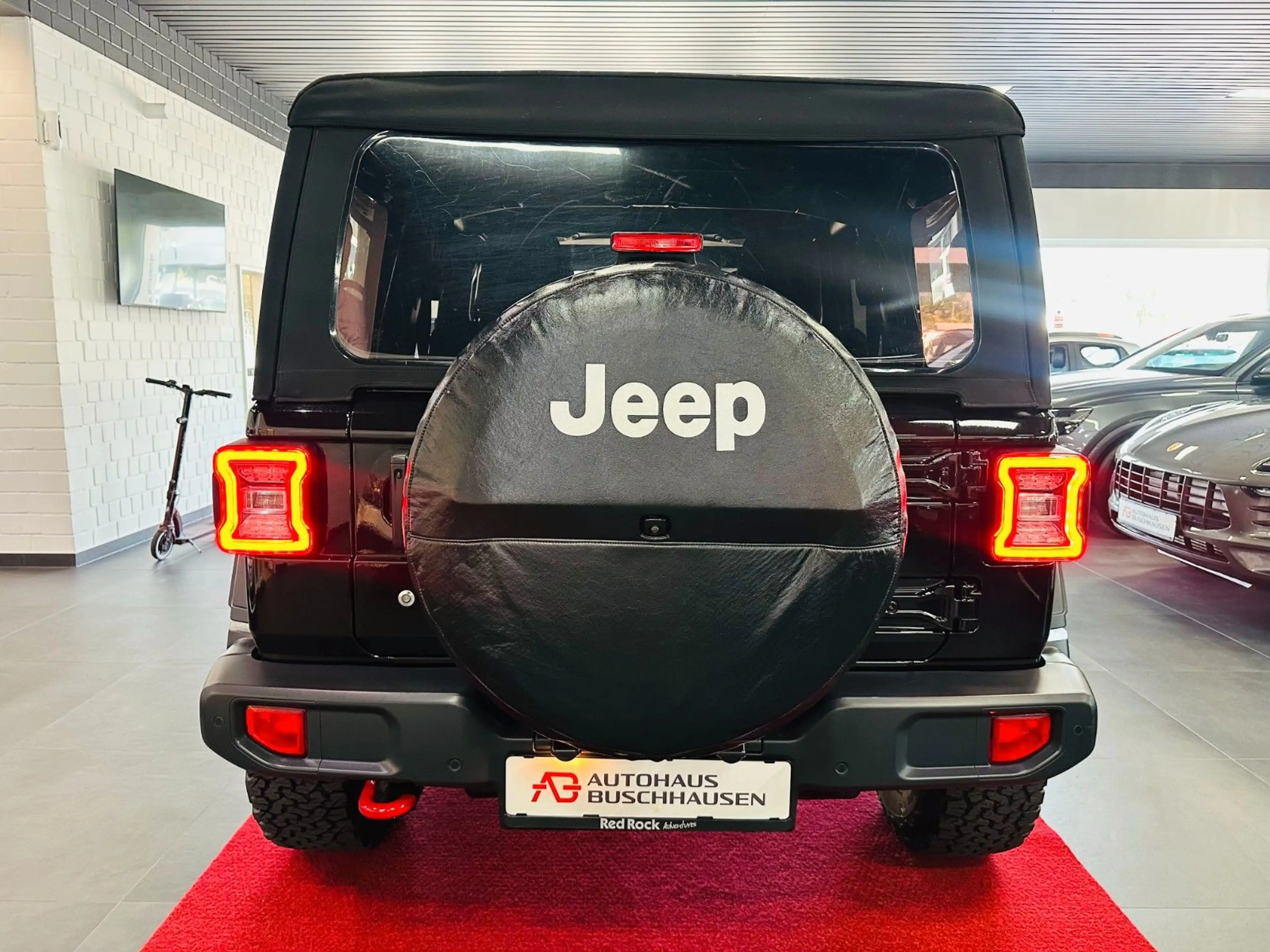 Jeep Wrangler 2.2CRDi Unlimited Rubicon Softtop Autom — photo 11