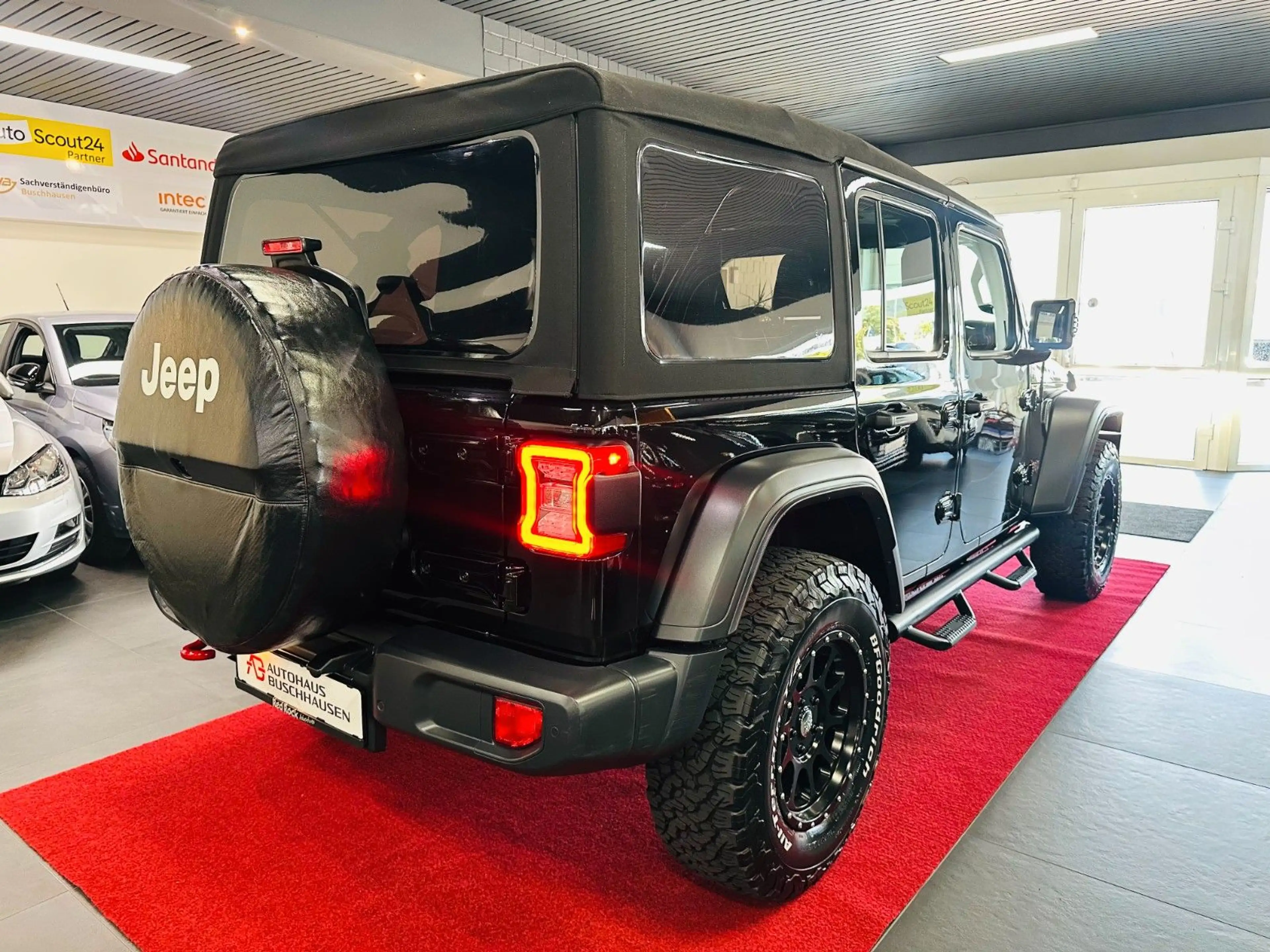 Jeep Wrangler 2.2CRDi Unlimited Rubicon Softtop Autom — photo 9