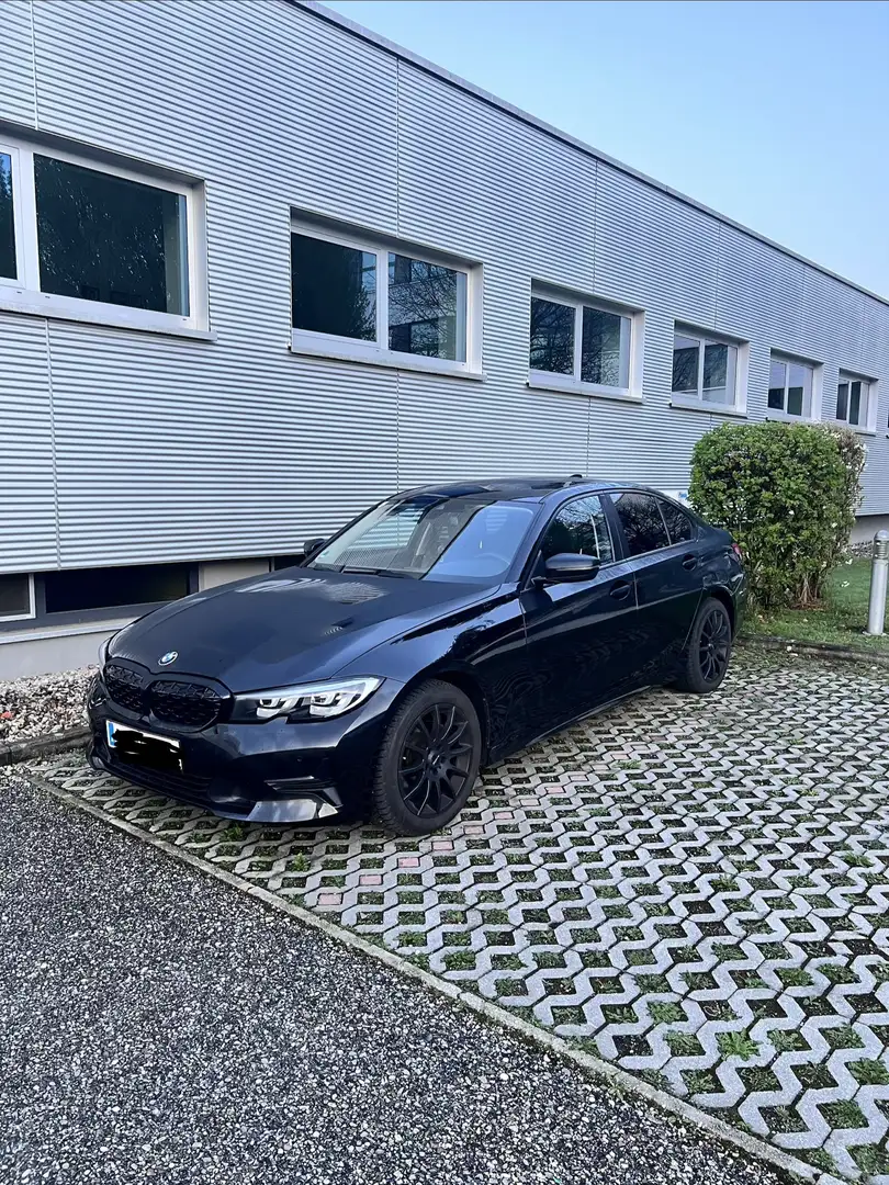 BMW 318 318 d Advantage Schwarz - 2