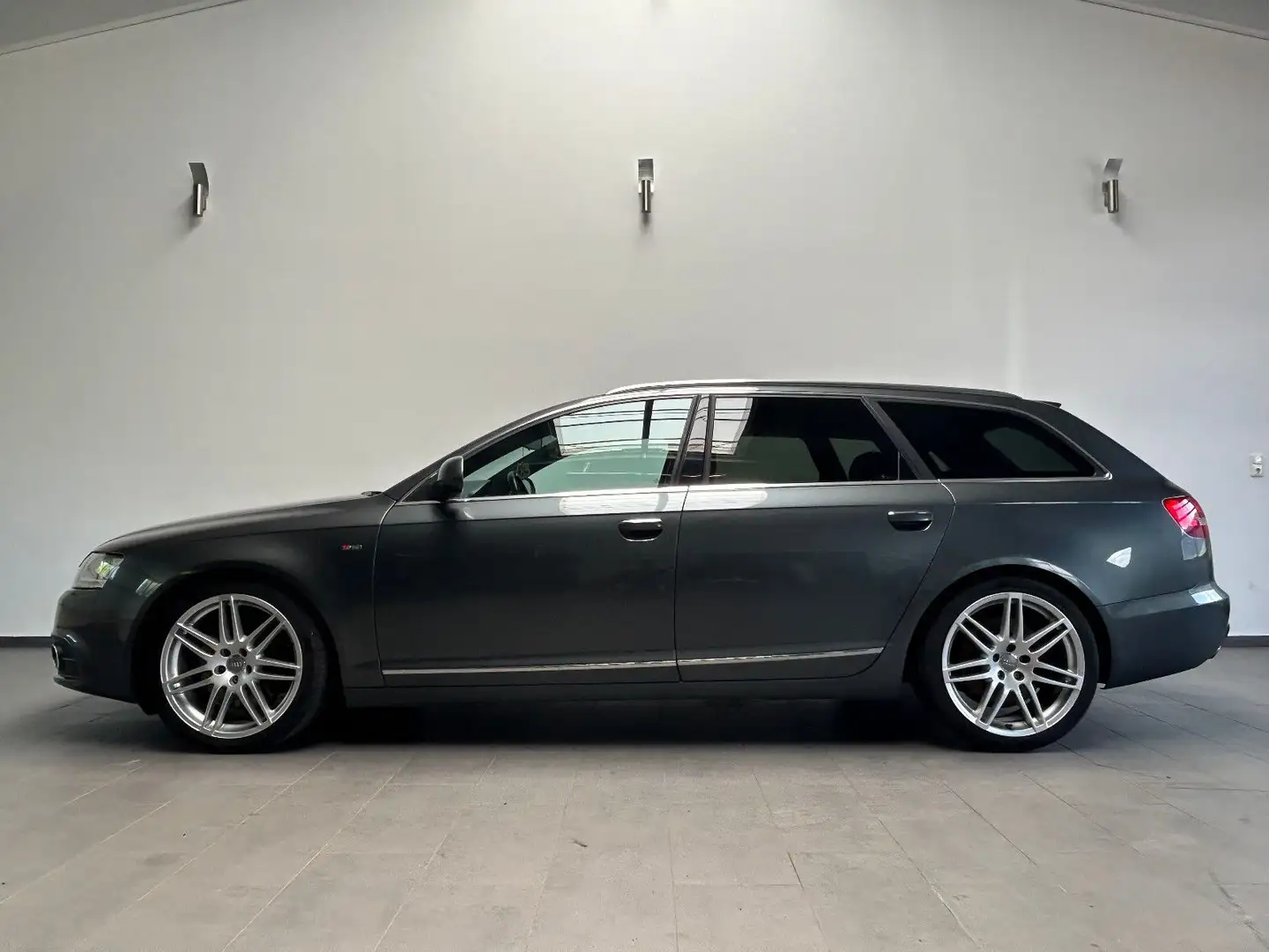 Audi A6 Avant 3.0 TDI quattro Xenon Automatik TÜV neu Grau - 2