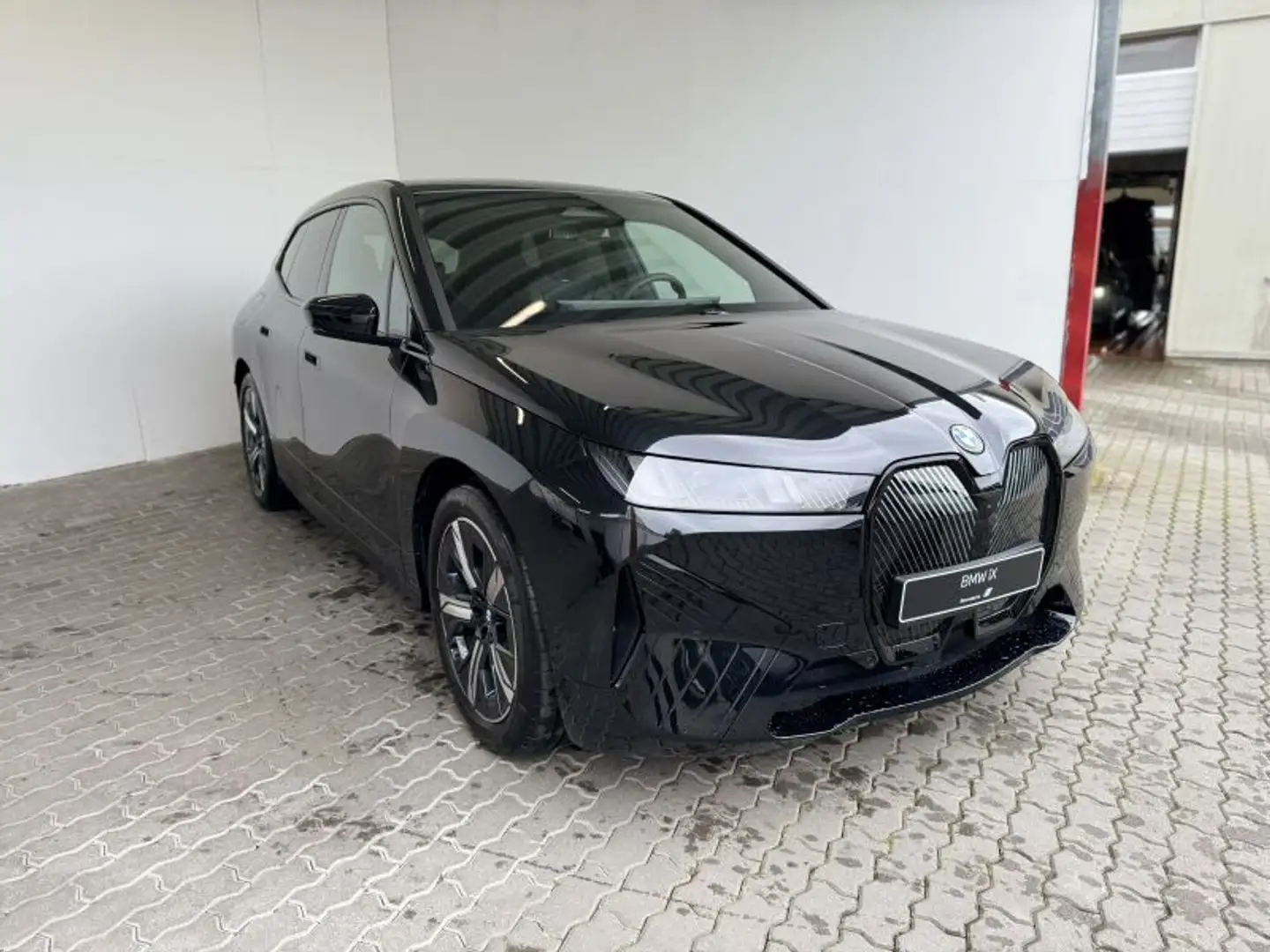 BMW iX xDrive45 **Tageszulassung 25%** Black - 1
