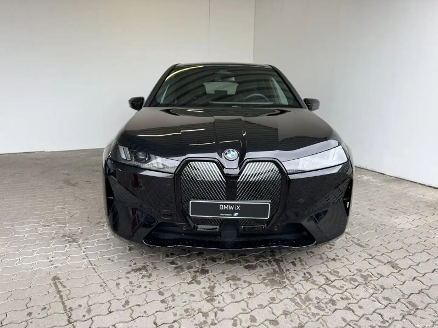 BMW iX xDrive45 **Tageszulassung 25%** Black - 2