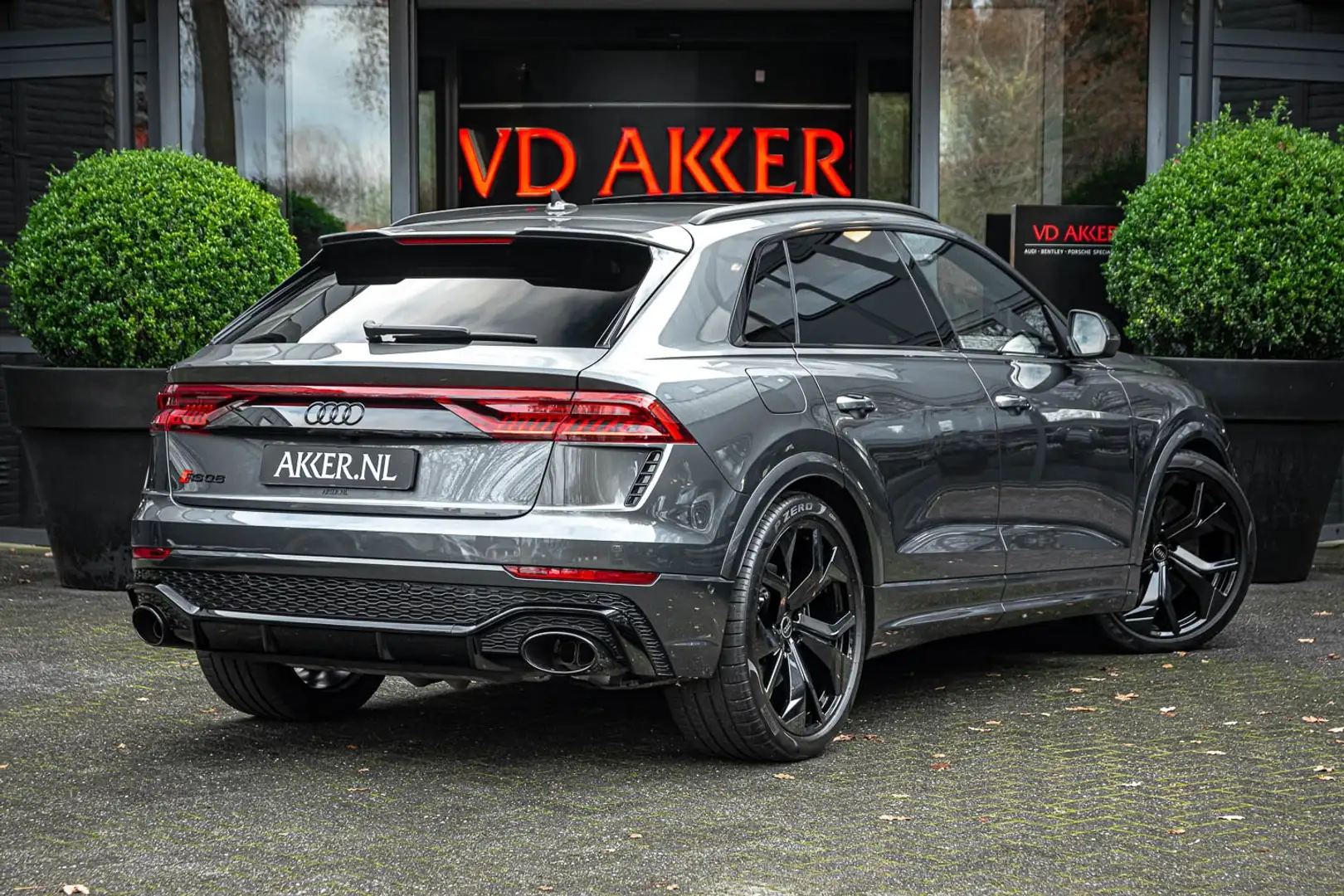 Audi RS Q8 RSQ8 Dynamic Plus | Alcantara Hemel | Massage | He Gris - 2