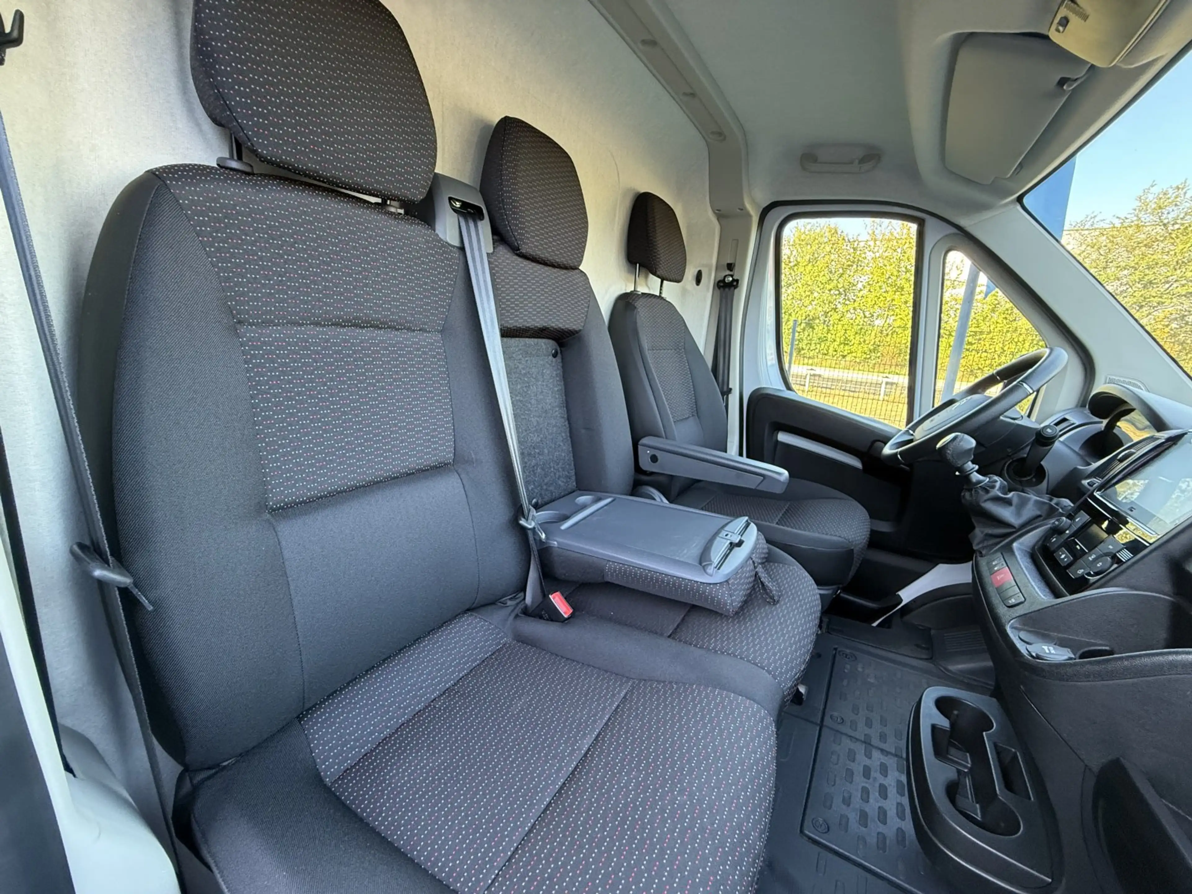Citroen Jumper 35 Heavy 2.2 HDi 165 L4H2 NAVI KAMERA DAB — photo 12