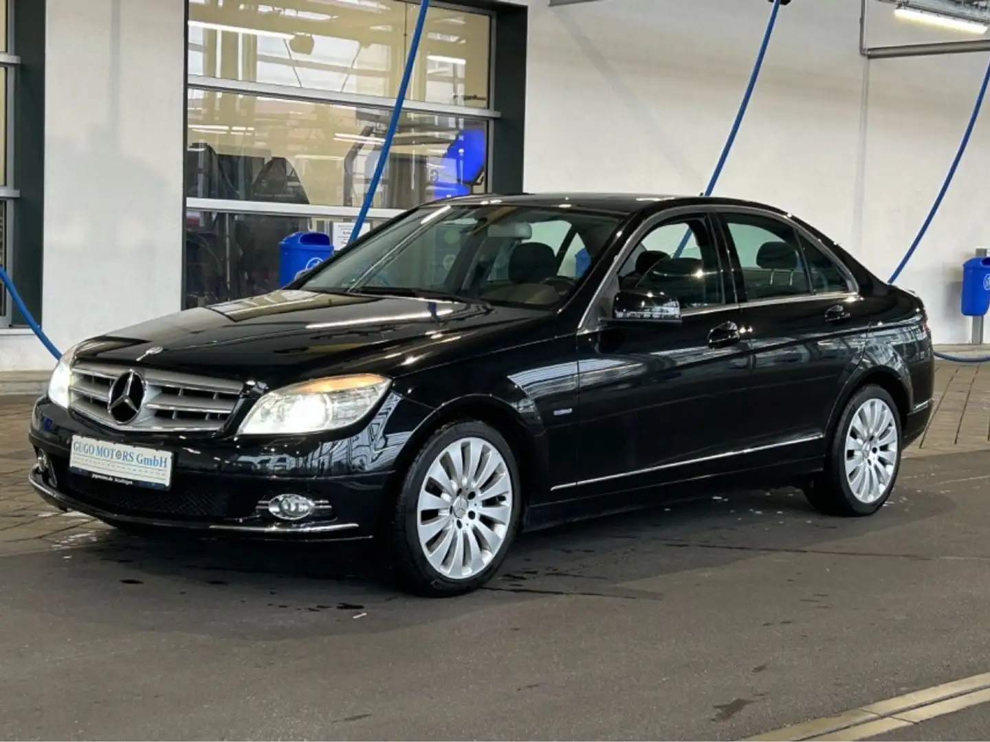 Mercedes-Benz C 350 CGI Avantgarde / AHK / DAIMLER SERVICE Noir - 1