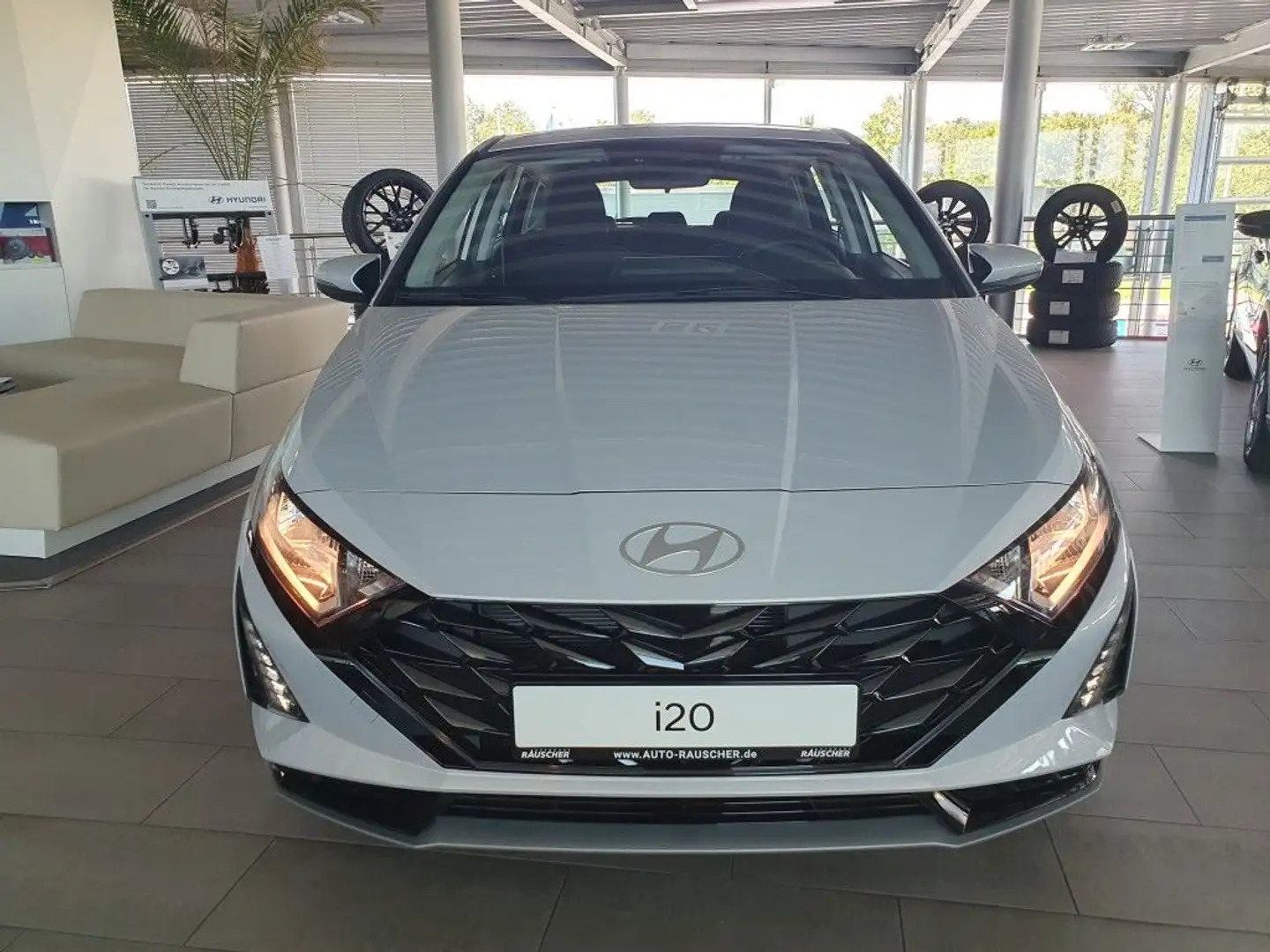 Hyundai i20 1.0 T-GDI 48V-Hybrid DCT Trend (BC3) Gris - 2