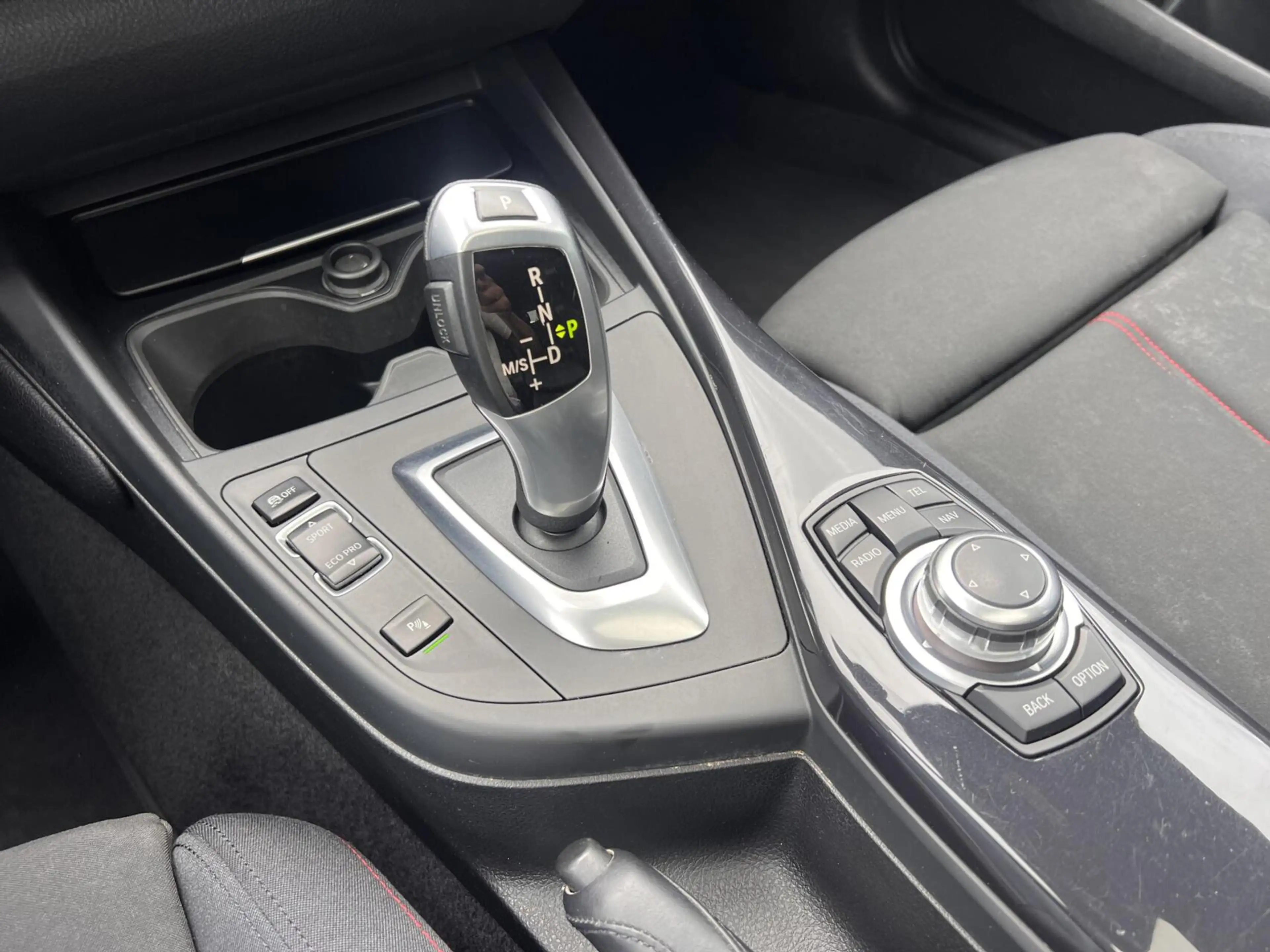 BMW 118 1-serie 118i Sport Line Airco Cruise Navi Open dak — photo 32