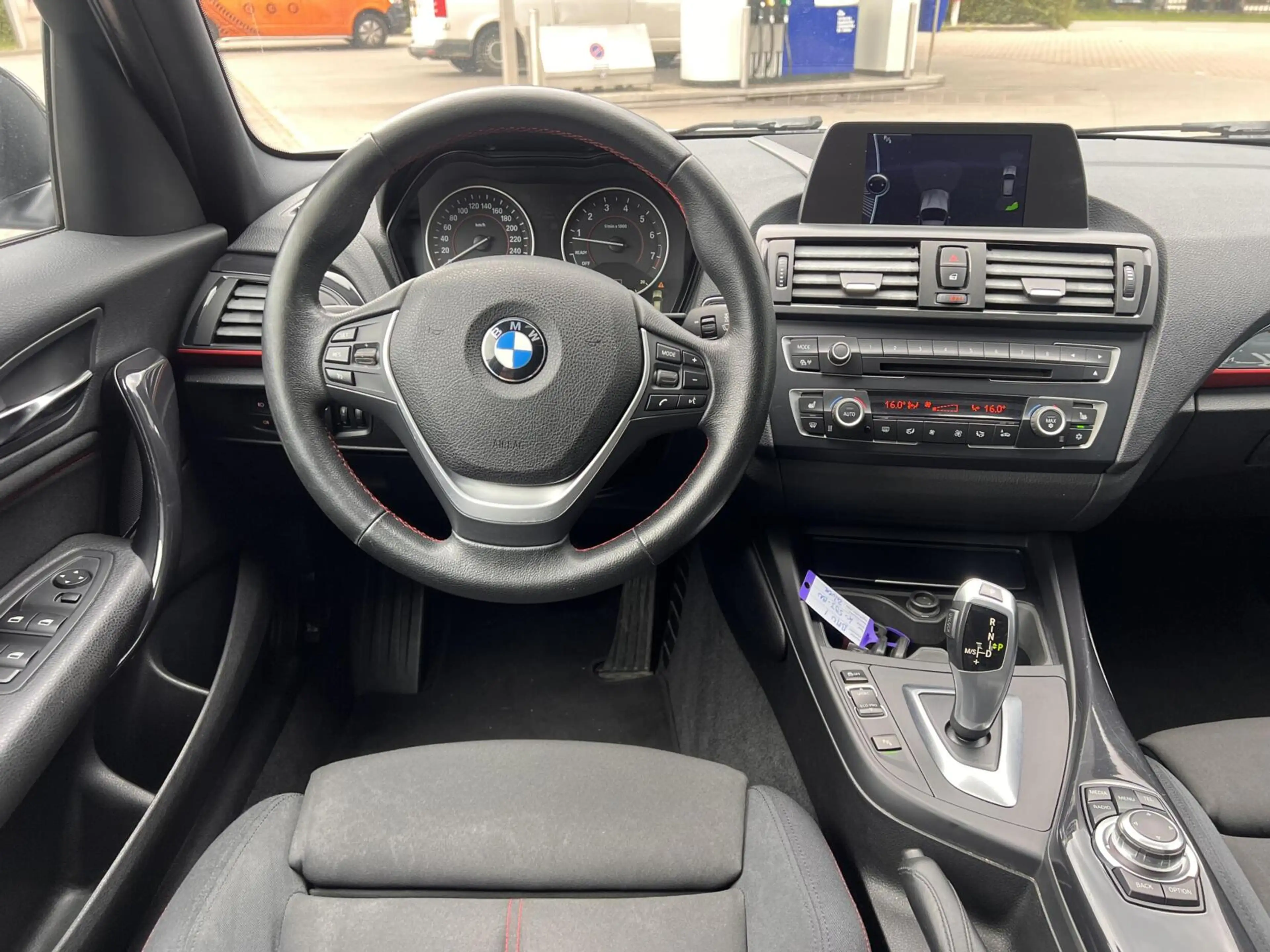 BMW 118 1-serie 118i Sport Line Airco Cruise Navi Open dak — photo 22