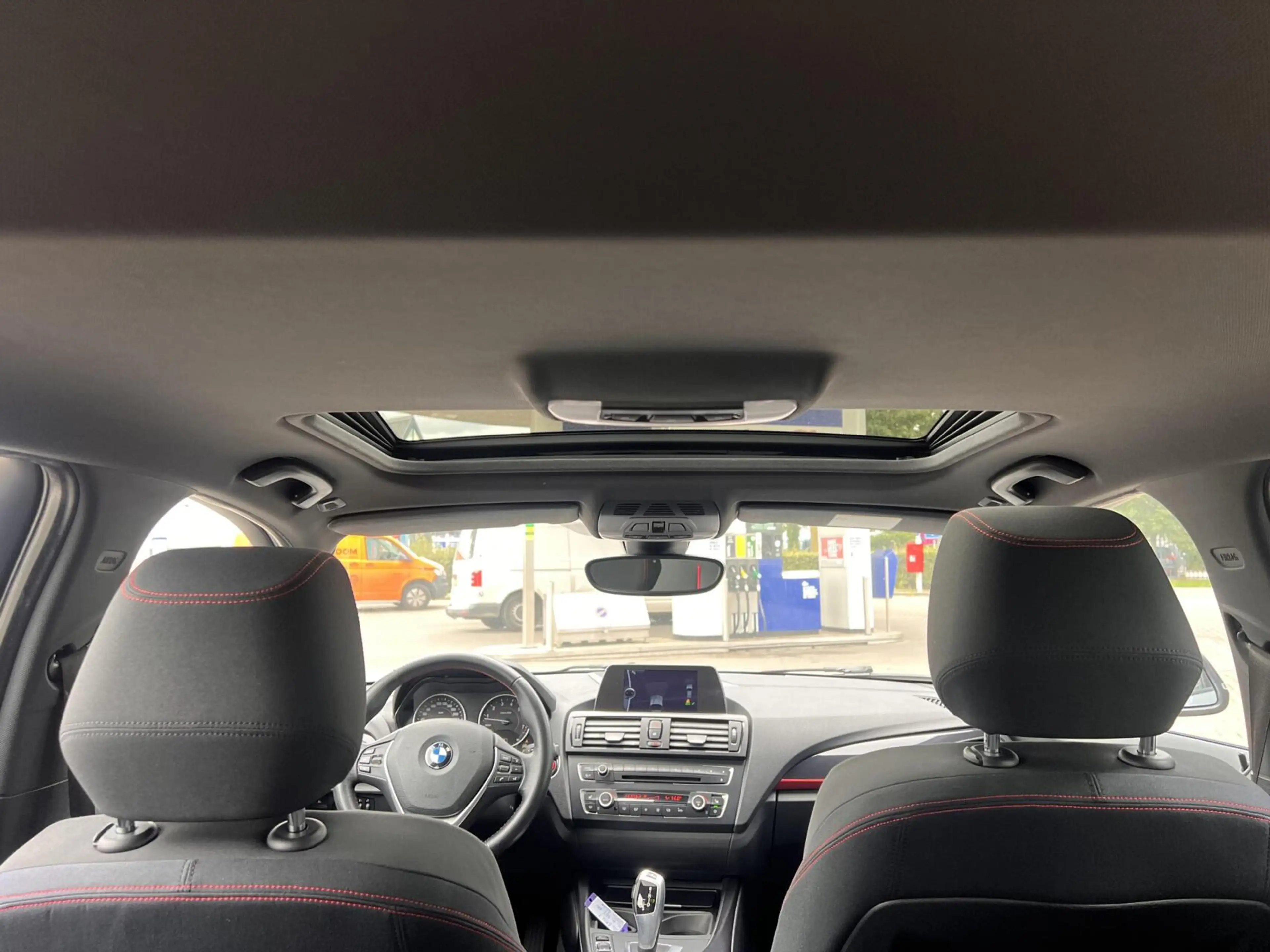 BMW 118 1-serie 118i Sport Line Airco Cruise Navi Open dak — photo 45