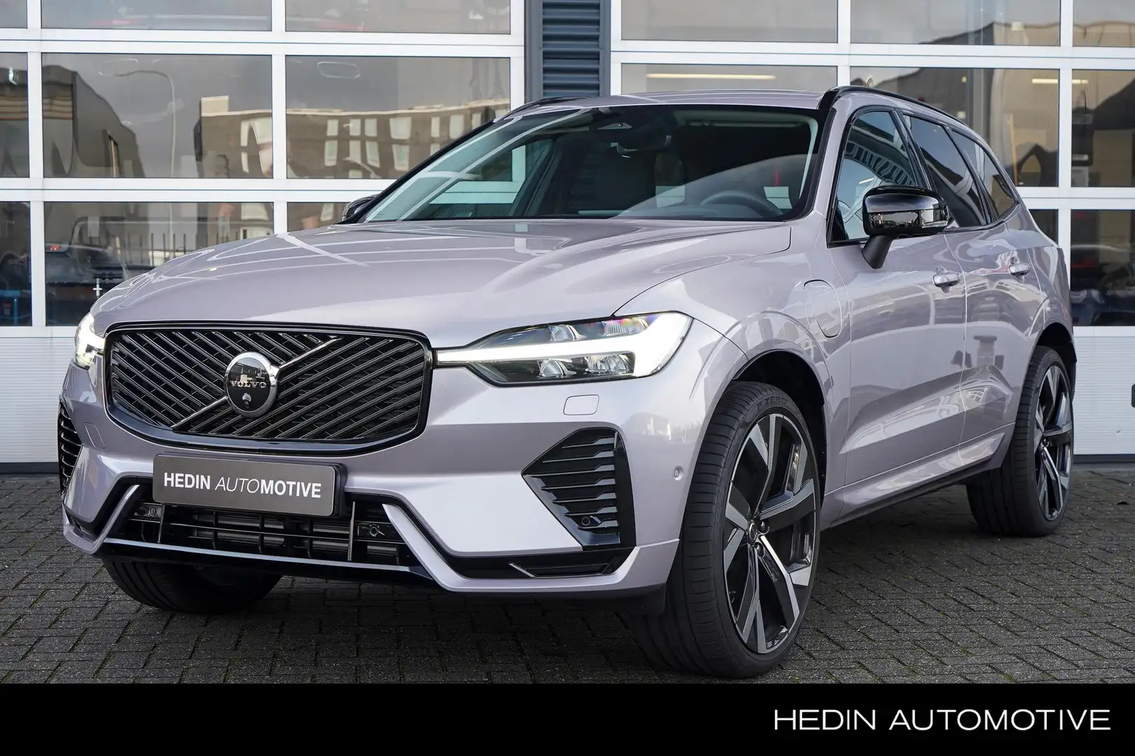 Volvo XC60 2.0 T6 Plug-in hybrid AWD Ultra Dark | Head Displa Silber - 1