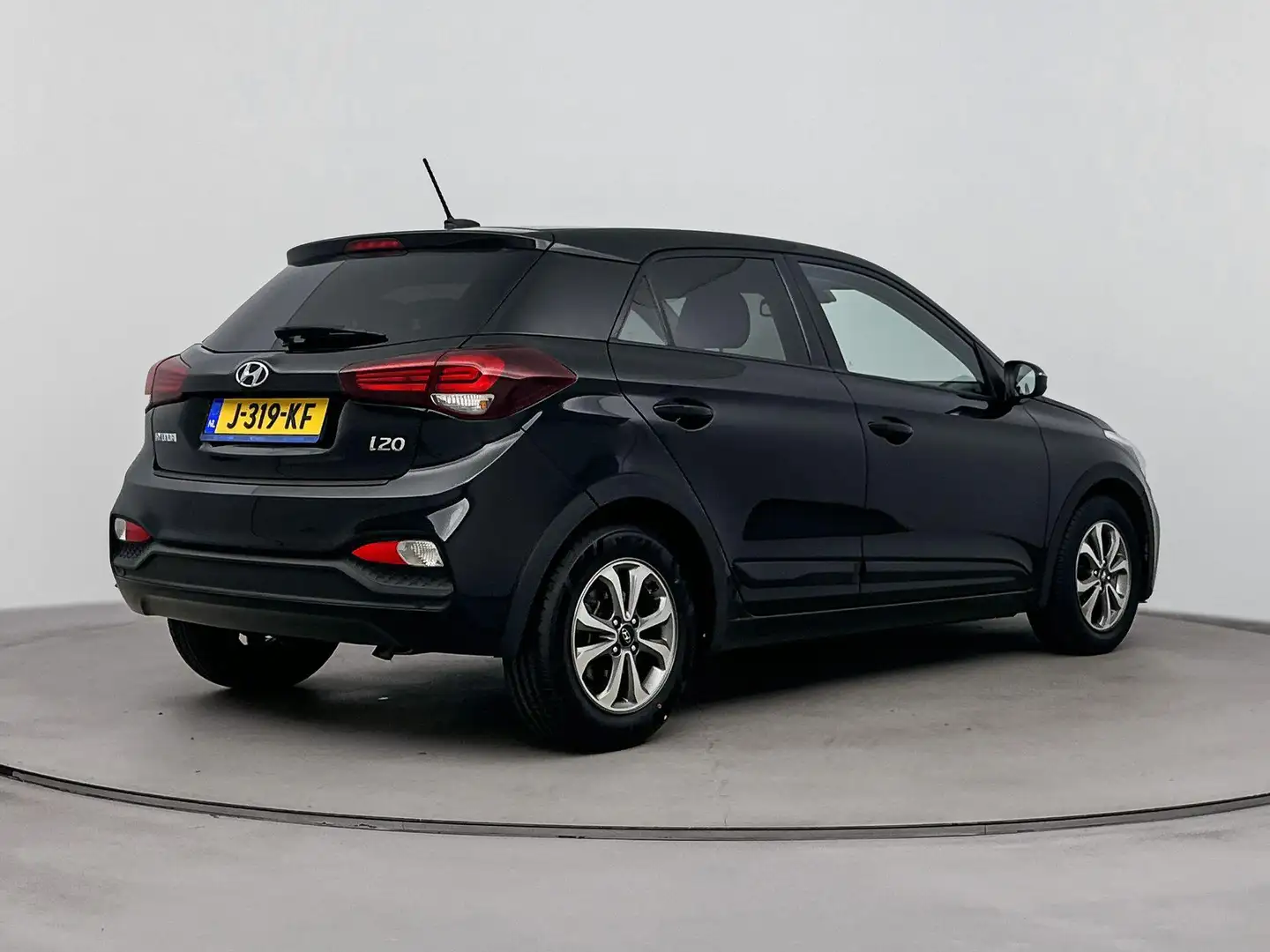 Hyundai i20 1.0 T-GDI Comfort Aut. | Unieke km-stand! | Lm-wie Zwart - 2