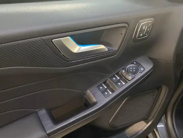 Ford Kuga view 5