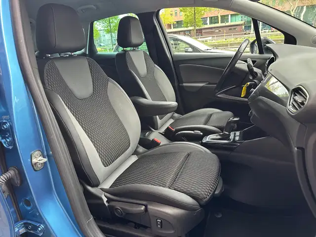 Opel Crossland X view 11