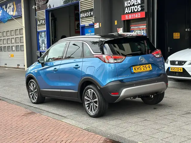 Opel Crossland X view 2