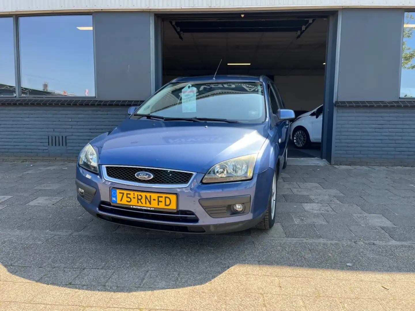 Ford Focus 1.6-16V FIRST ED. Blauw - 2