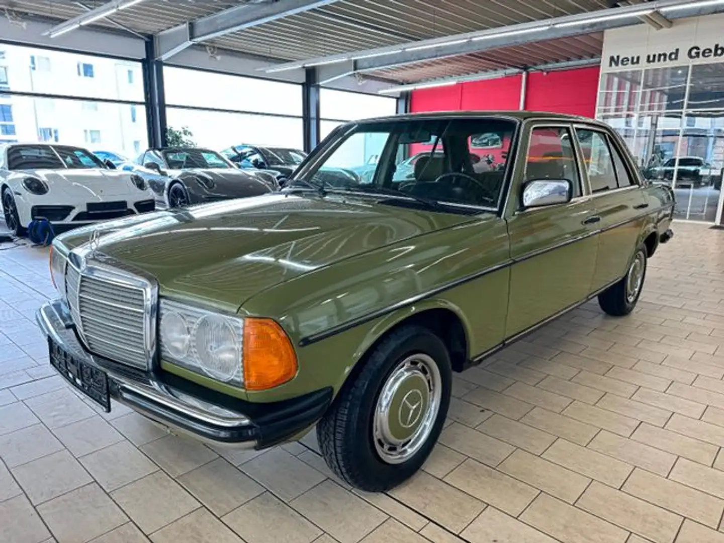 Mercedes-Benz 230 *OLDTIMER+AUTOMATIK+SERVO+I.HAND*ORIG.103TKM Verde - 2
