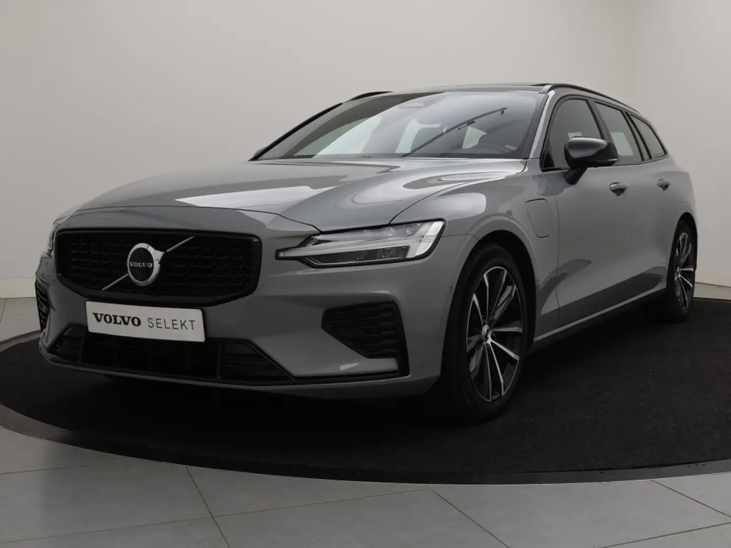 Volvo V60 T6 PLUG-IN HYBRID PLUS DARK SCHUIFDAK 360GR CAM HA Gris - 2