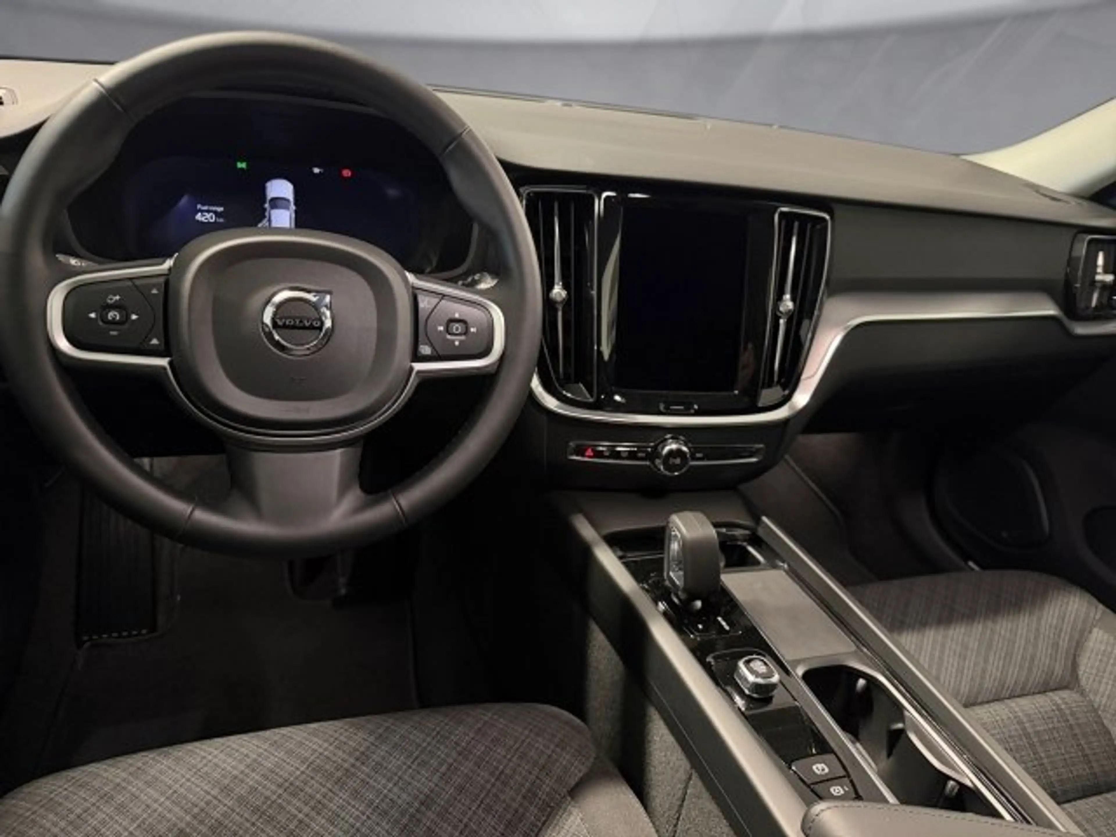 Volvo V60 Core, B4 Mild Hybrid, Benzin — photo 9