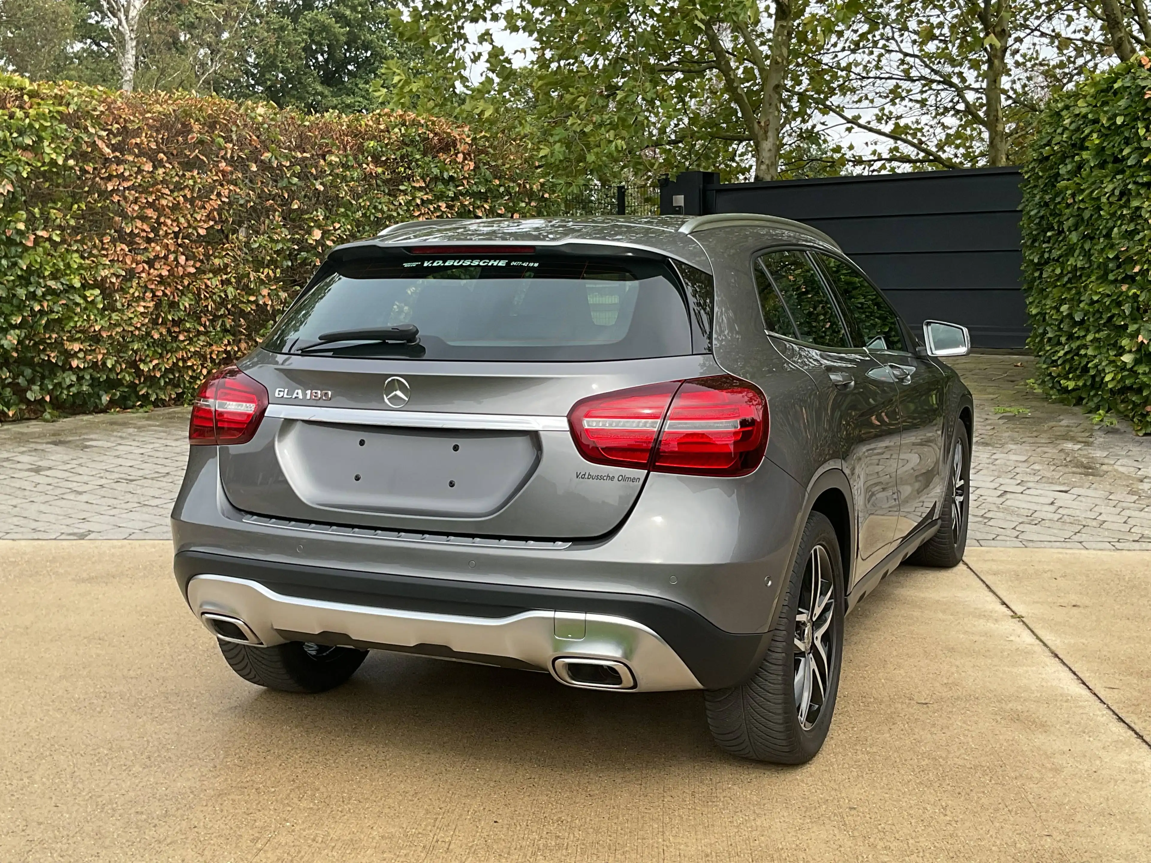 Mercedes-Benz GLA 180 Camera * Dodehoekassistentie * Elektr. kofferklep * Trekhaak * 2j waarborg! — photo 5
