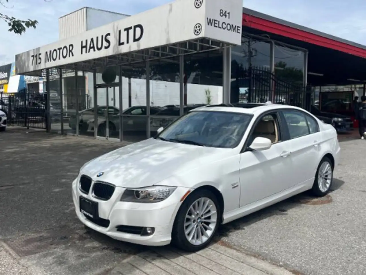 2011 BMW 3 Series