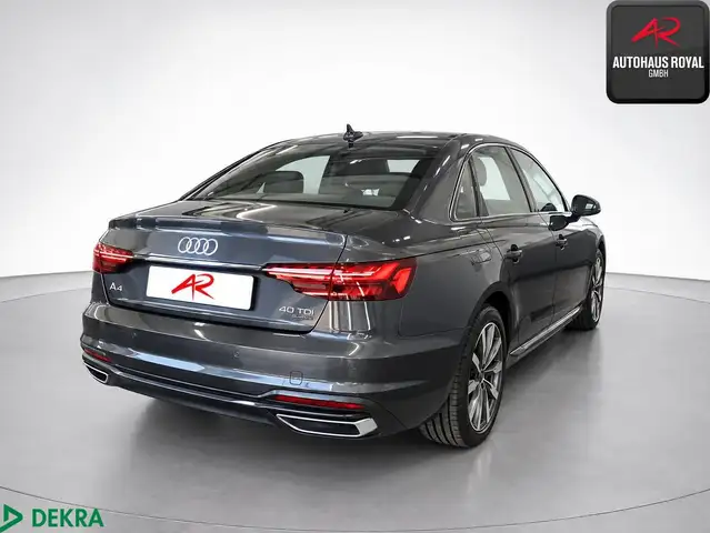 Audi A4 view 4