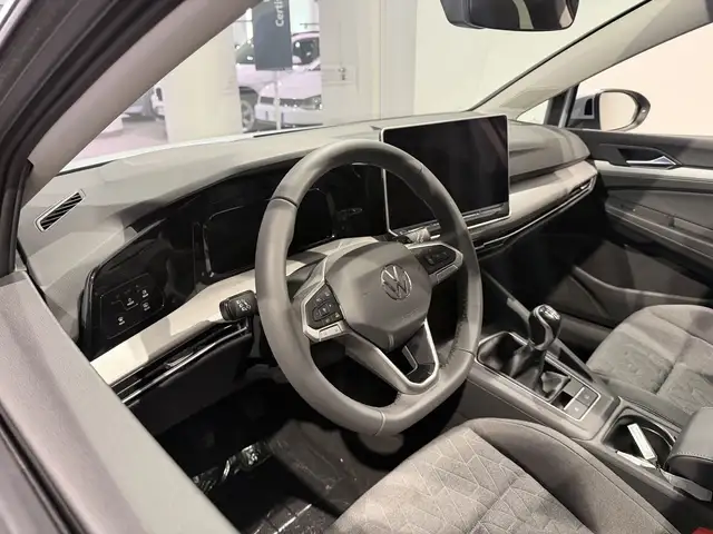 Volkswagen Golf view 9