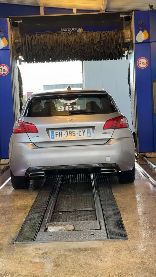 Peugeot 308 PureTech 130ch S\u0026S EAT8 GT Line