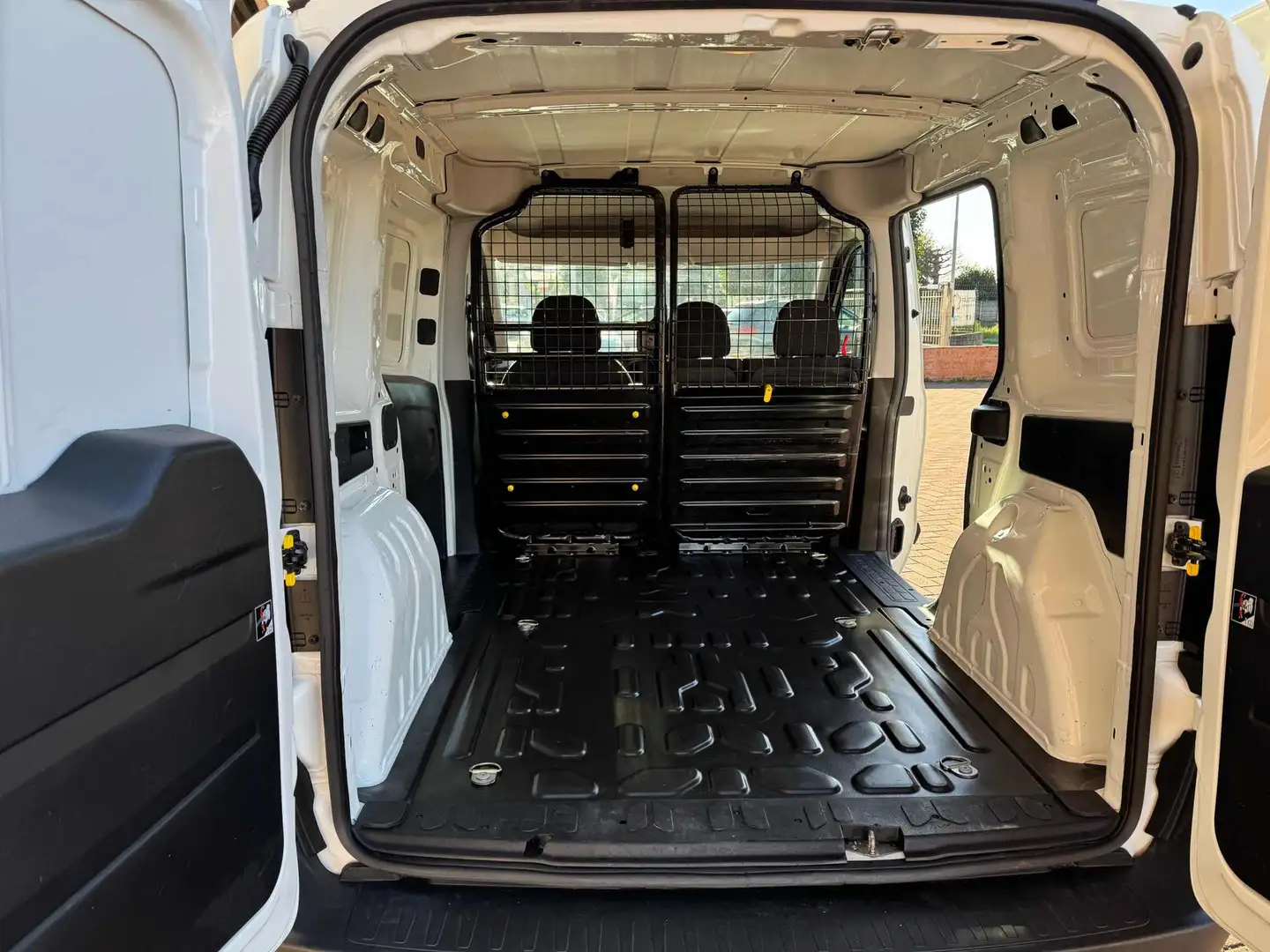 Fiat Doblo 1.4 T-Jet Natural Power 3 posti SOLO 55000 KM Blanc - 2