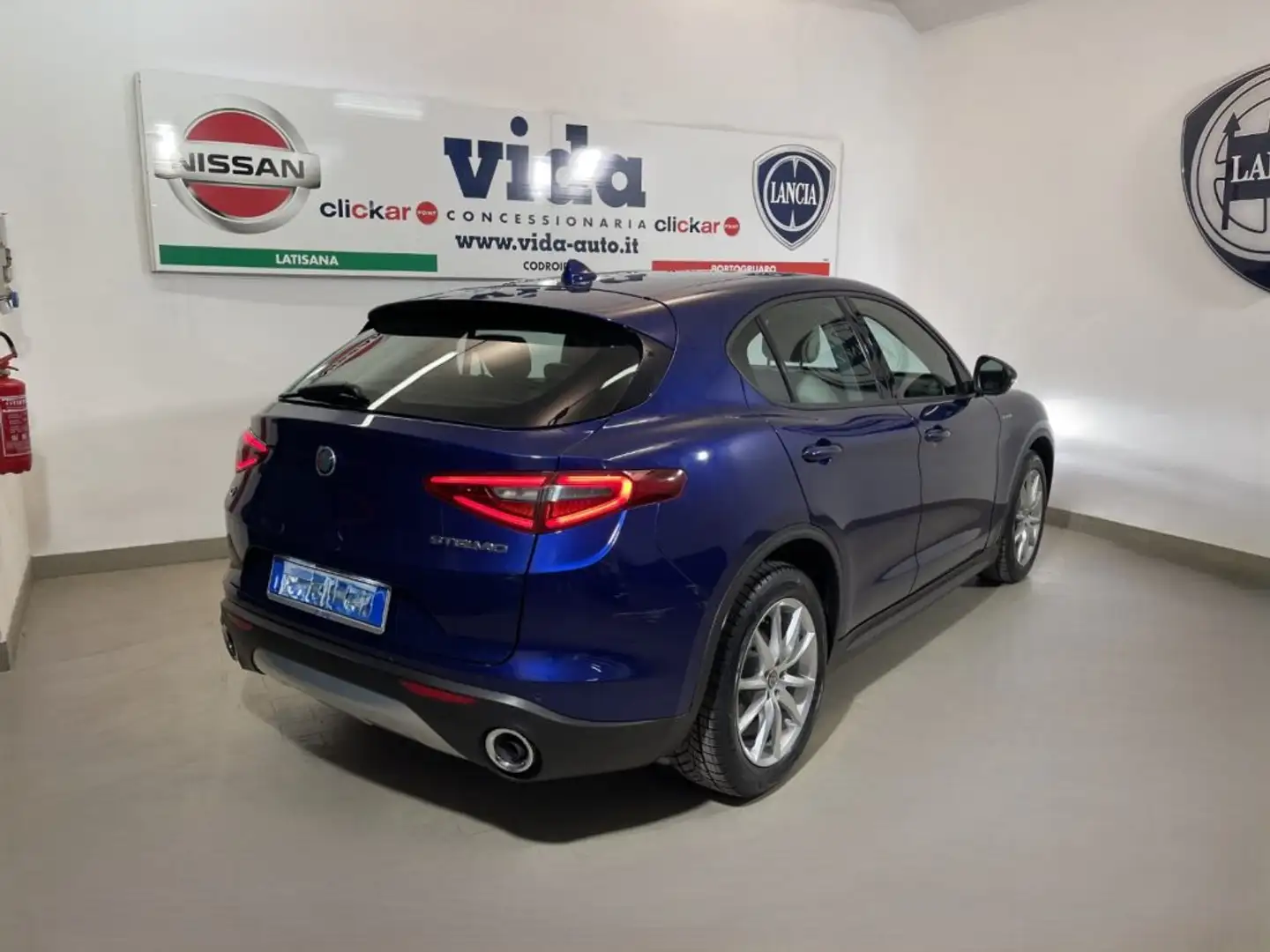 Alfa Romeo Stelvio 2.2 TDS 190 CV AT8 Q4 Exe full pelle ghiaccio Blu/Azzurro - 2
