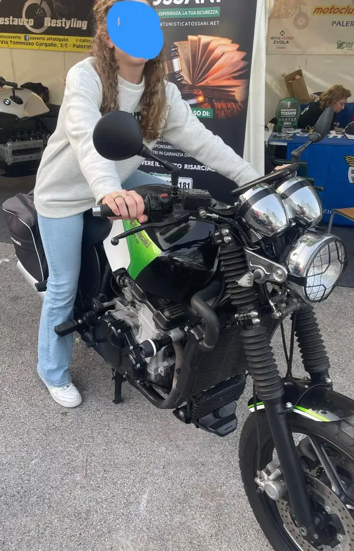 Kawasaki GTR 1000 Vert - 2