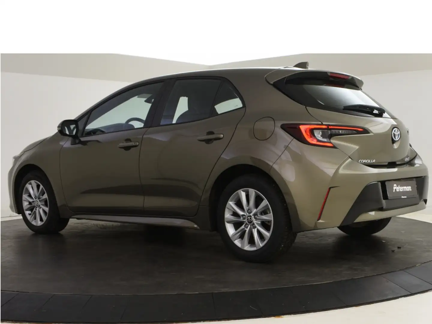 Toyota Corolla Hybrid 140 Active | All Seasons | Stuur en Stoelve - 2