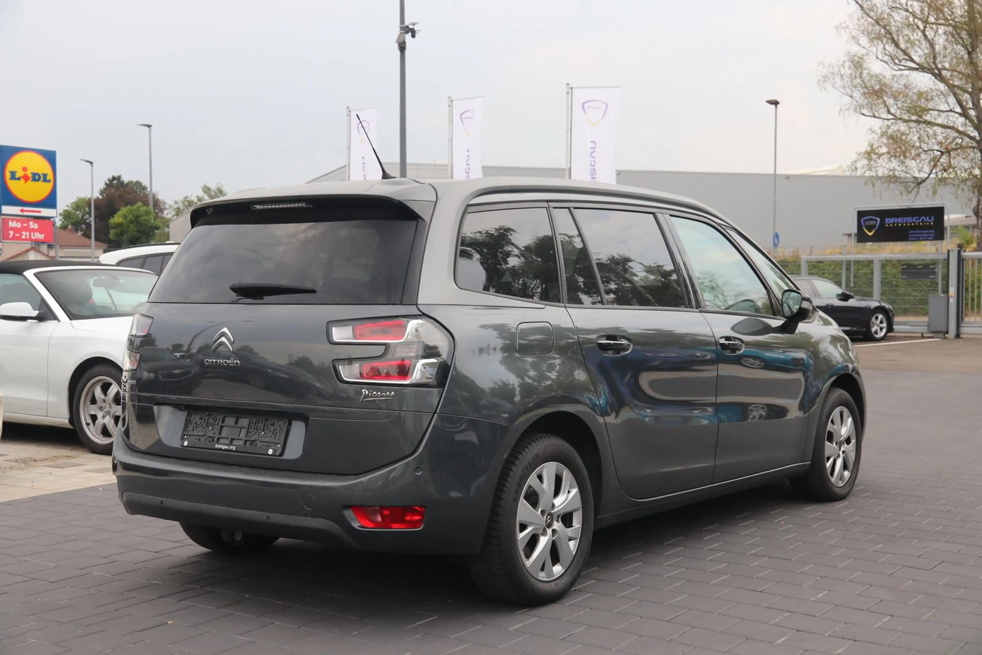 Citroen Grand C4 Picasso 1.6 Blue-HDI FAP Selection — photo 6
