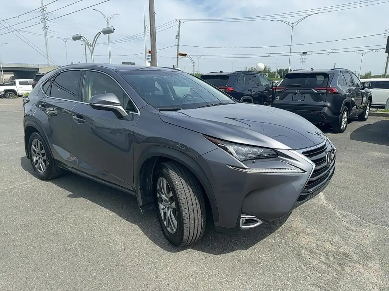Lexus NX снимка Lexus NX