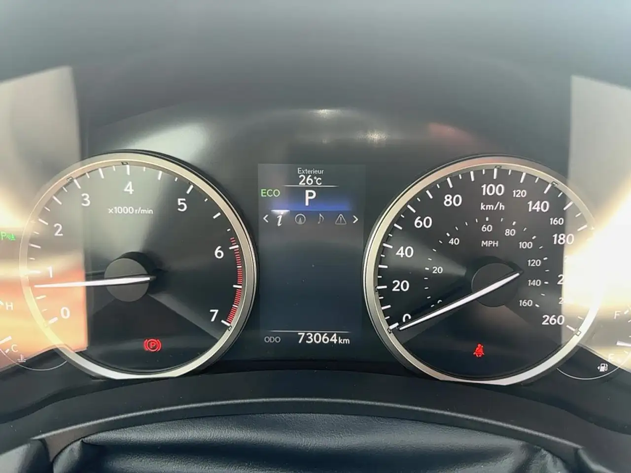 Lexus NX снимка Lexus NX