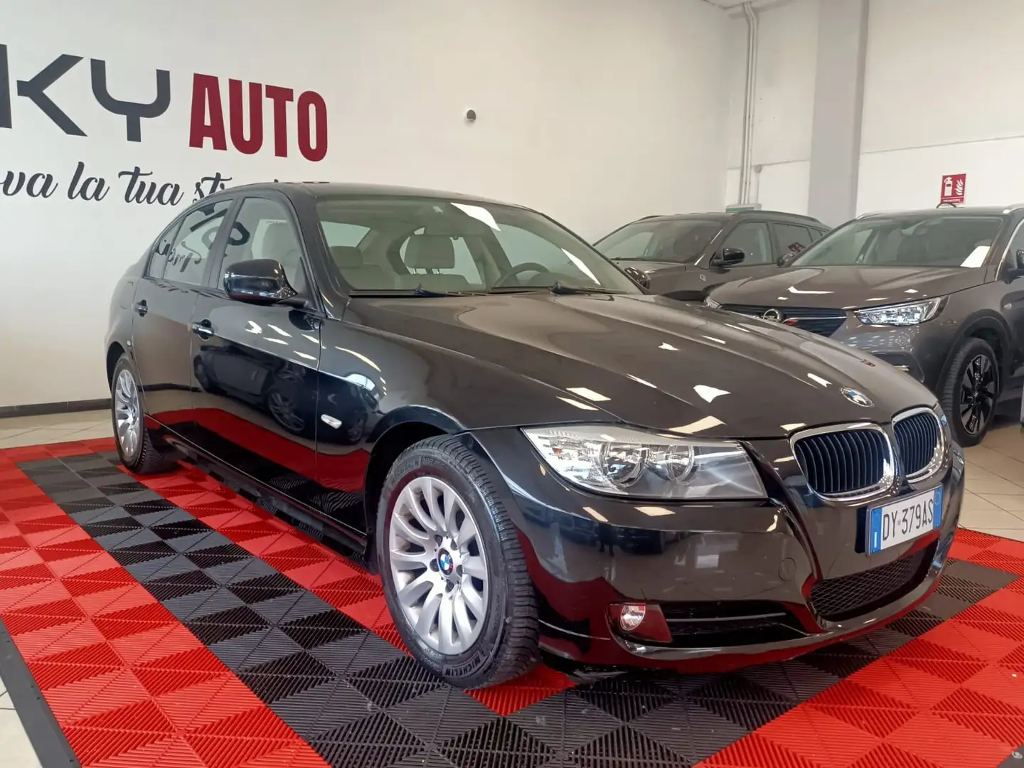 BMW 320 320d cat Futura Negro - 2