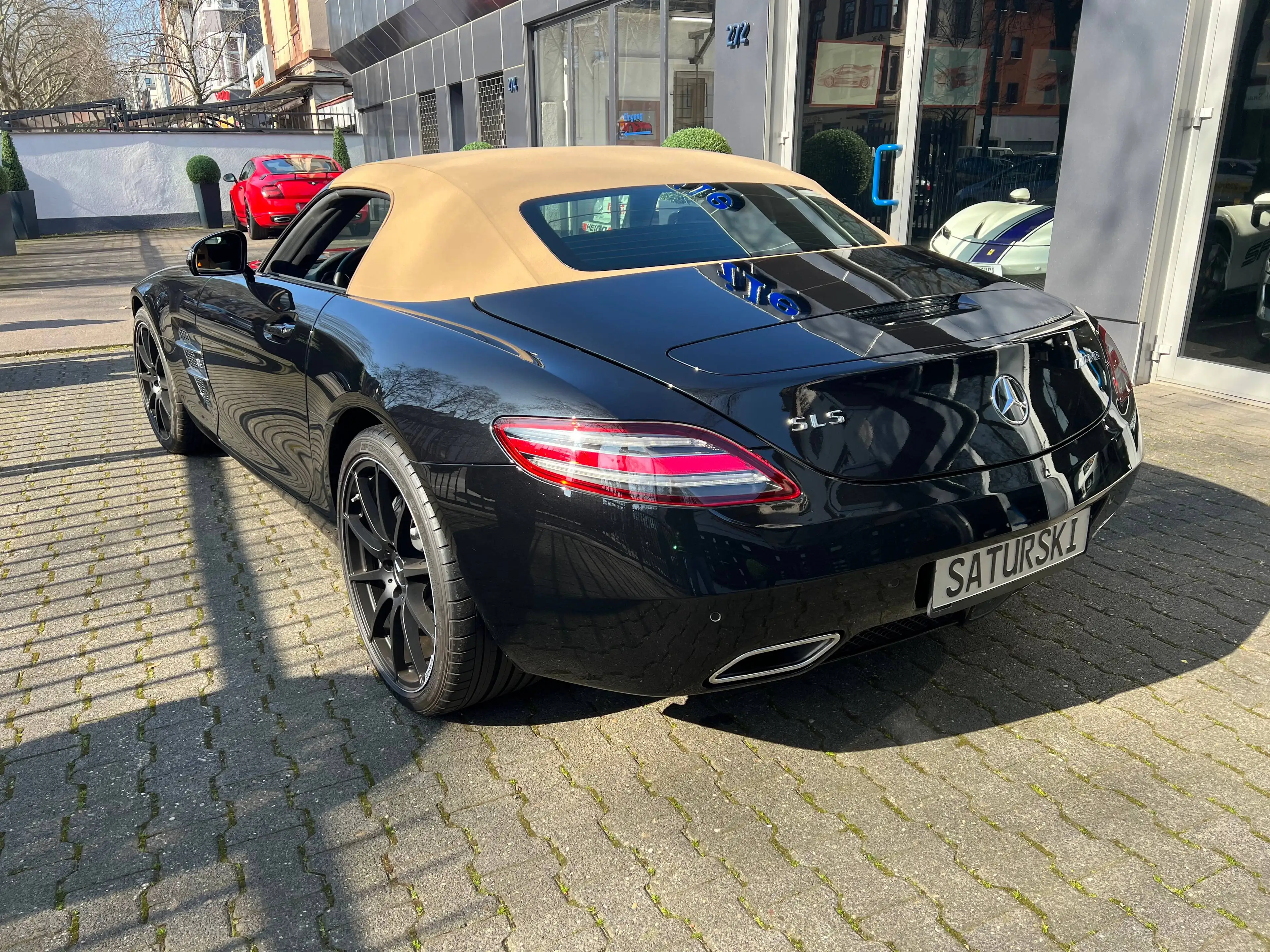 Mercedes-Benz SLS SLS AMG Roadster V8 6.2 nur only 9Tkm schwarz Verdeck beige — photo 10