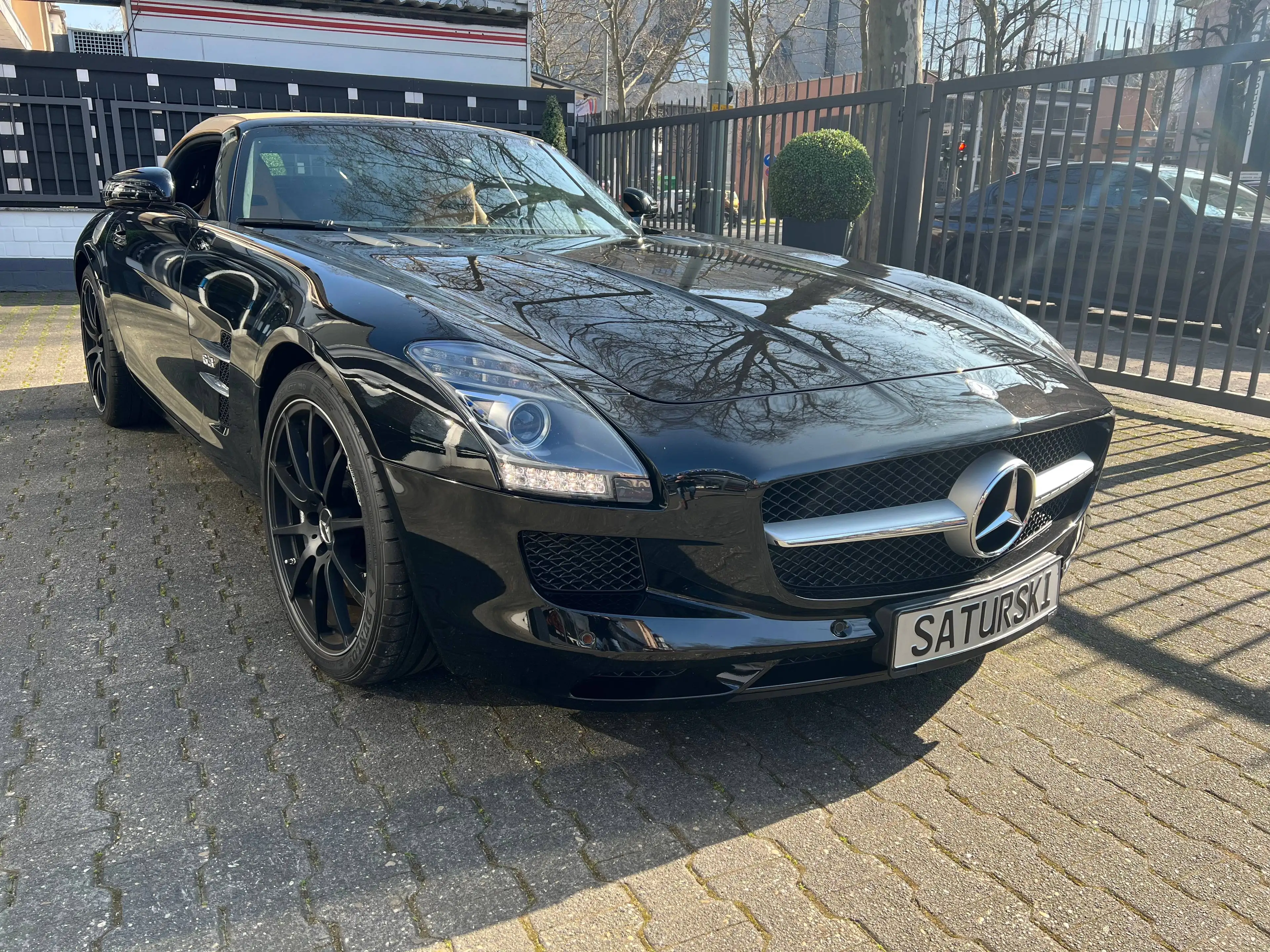 Mercedes-Benz SLS SLS AMG Roadster V8 6.2 nur only 9Tkm schwarz Verdeck beige — photo 8