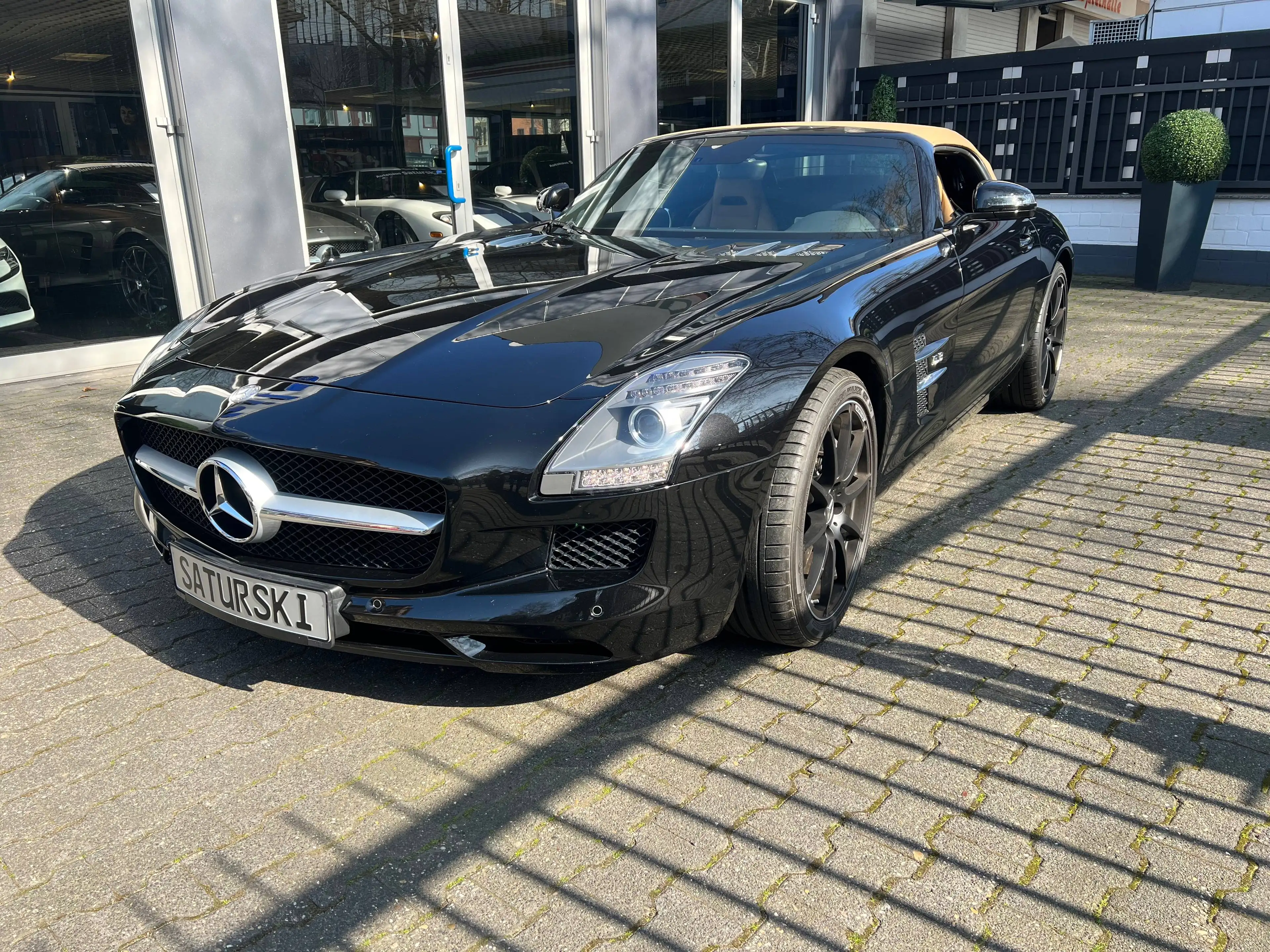 Mercedes-Benz SLS SLS AMG Roadster V8 6.2 nur only 9Tkm schwarz Verdeck beige — photo 7