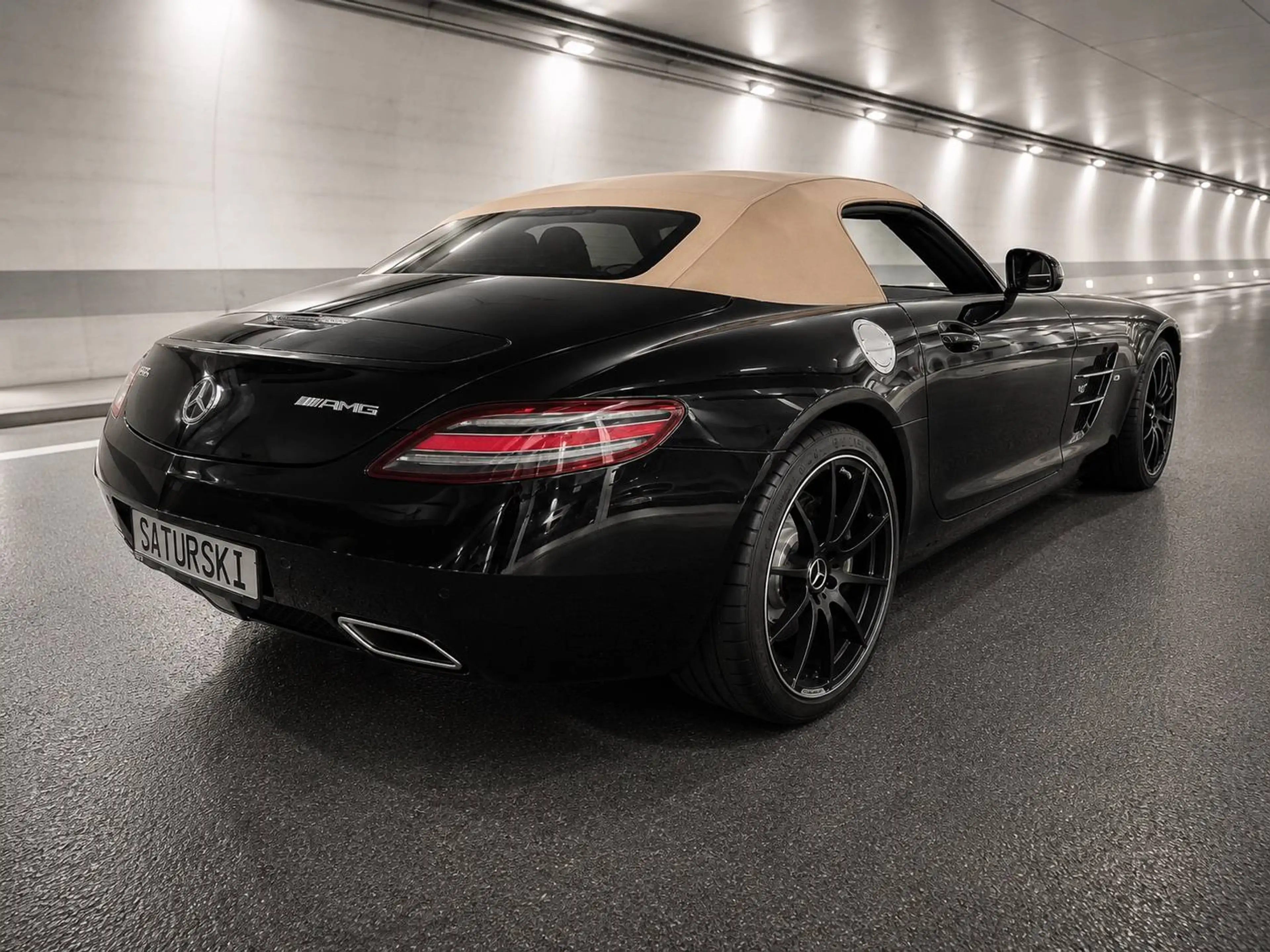 Mercedes-Benz SLS SLS AMG Roadster V8 6.2 nur only 9Tkm schwarz Verdeck beige — photo 2