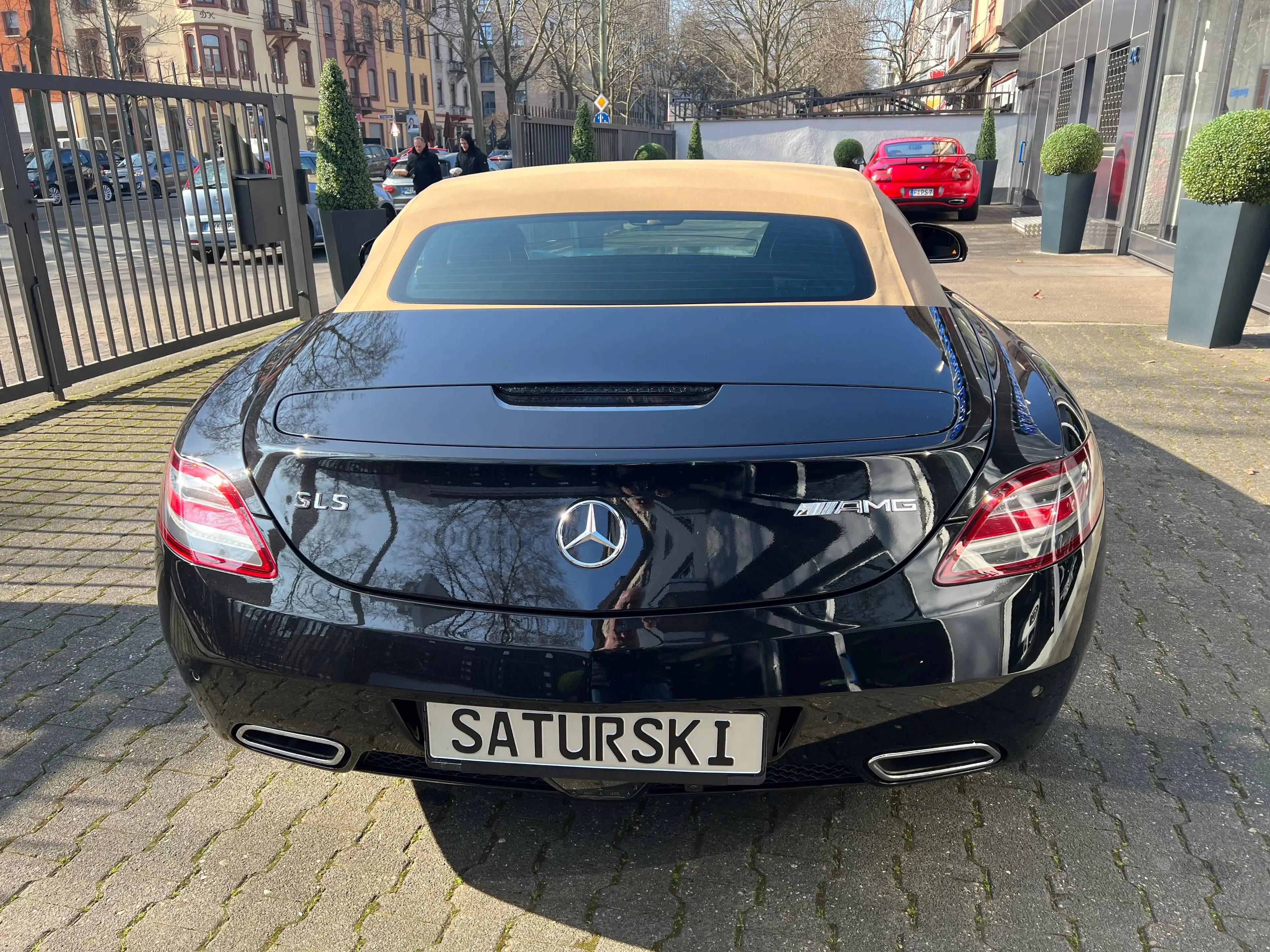 Mercedes-Benz SLS SLS AMG Roadster V8 6.2 nur only 9Tkm schwarz Verdeck beige — photo 9