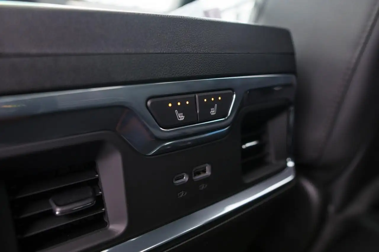 GMC Sierra 2500HD снимка GMC Sierra 2500HD