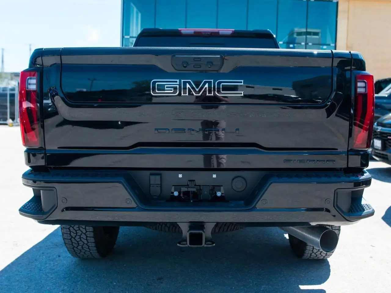 GMC Sierra 2500HD снимка GMC Sierra 2500HD